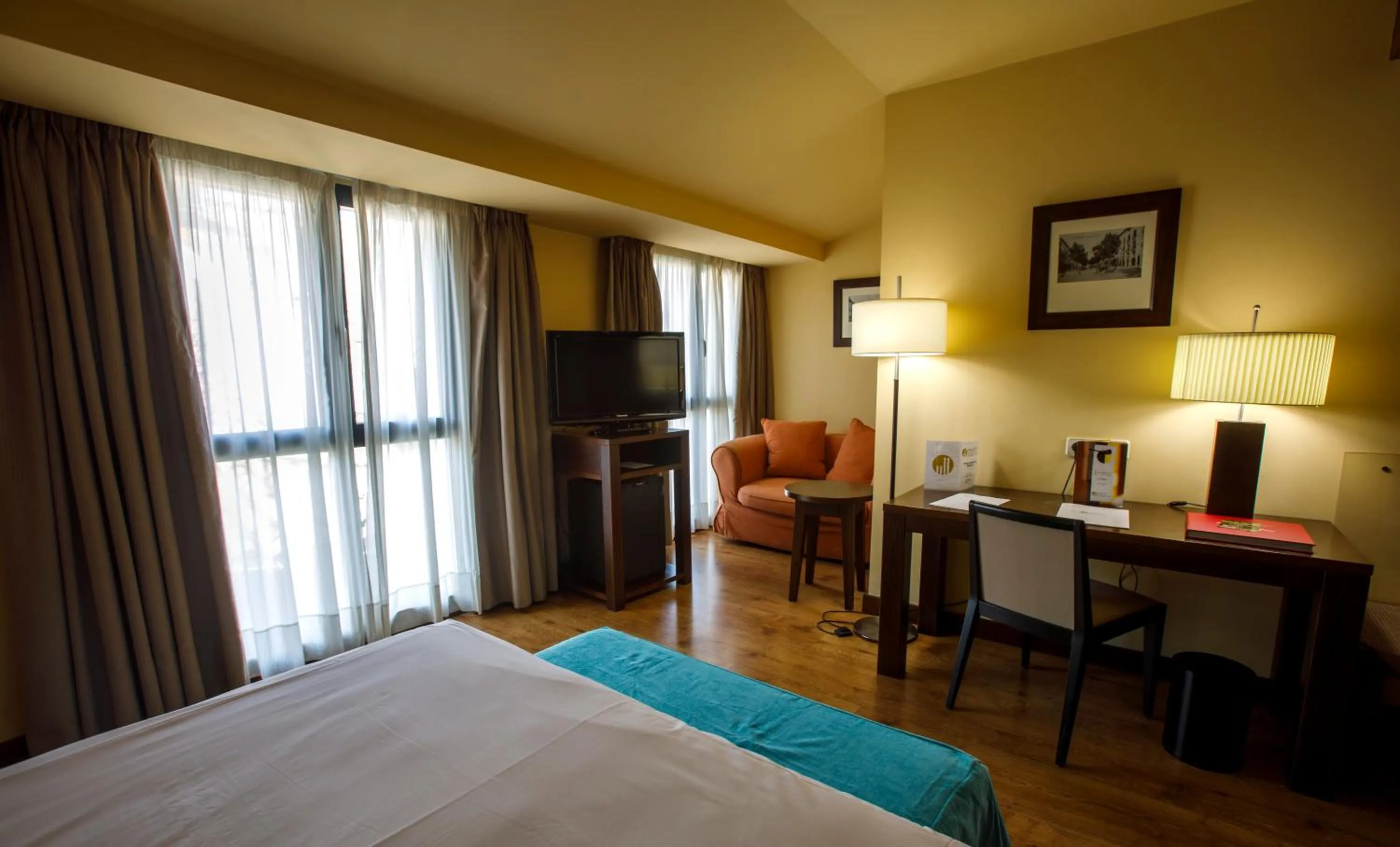Superior Double or Twin Room in Gran Hotel Ciudad de Barbastro