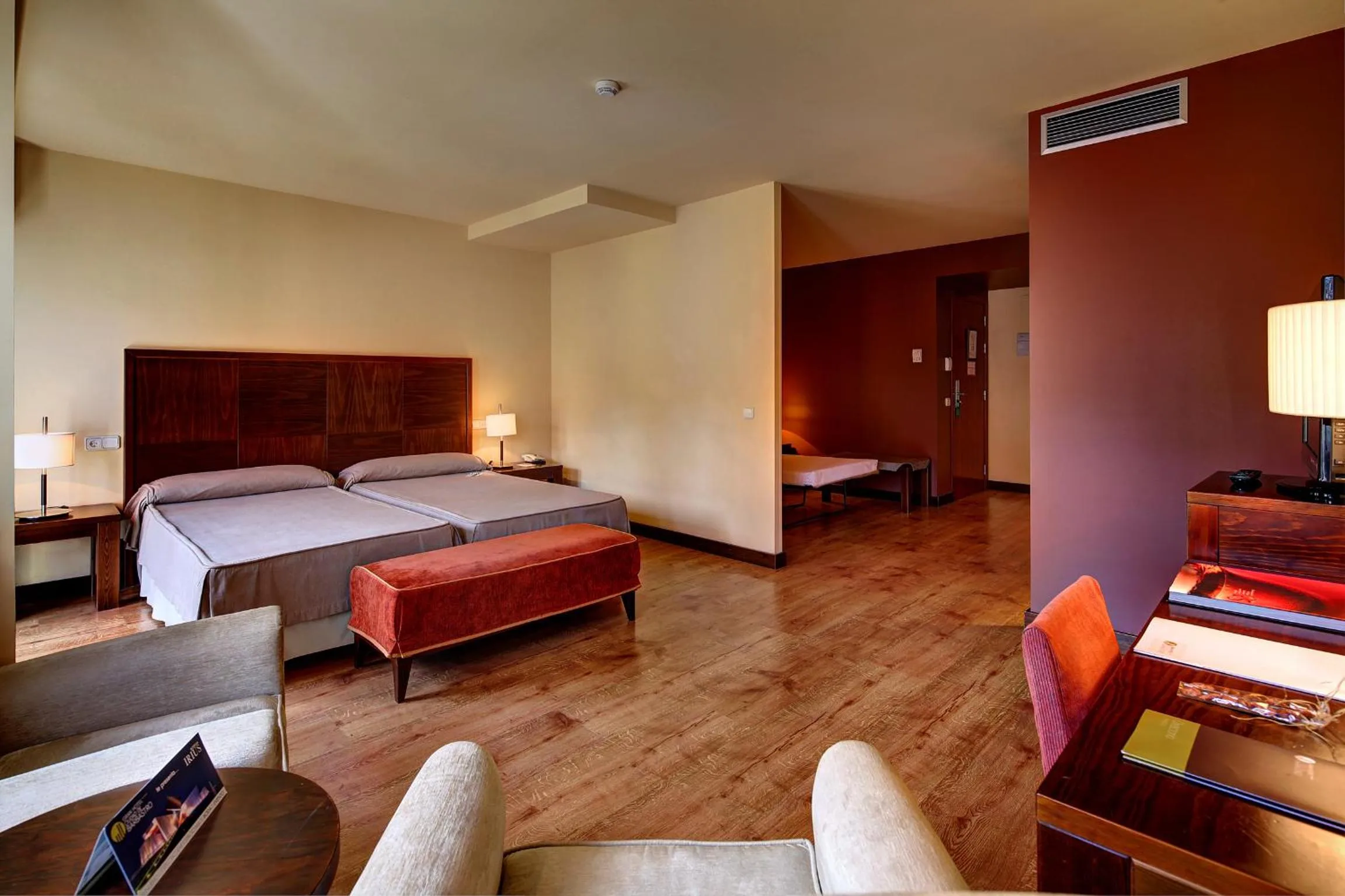 Family Room in Gran Hotel Ciudad de Barbastro