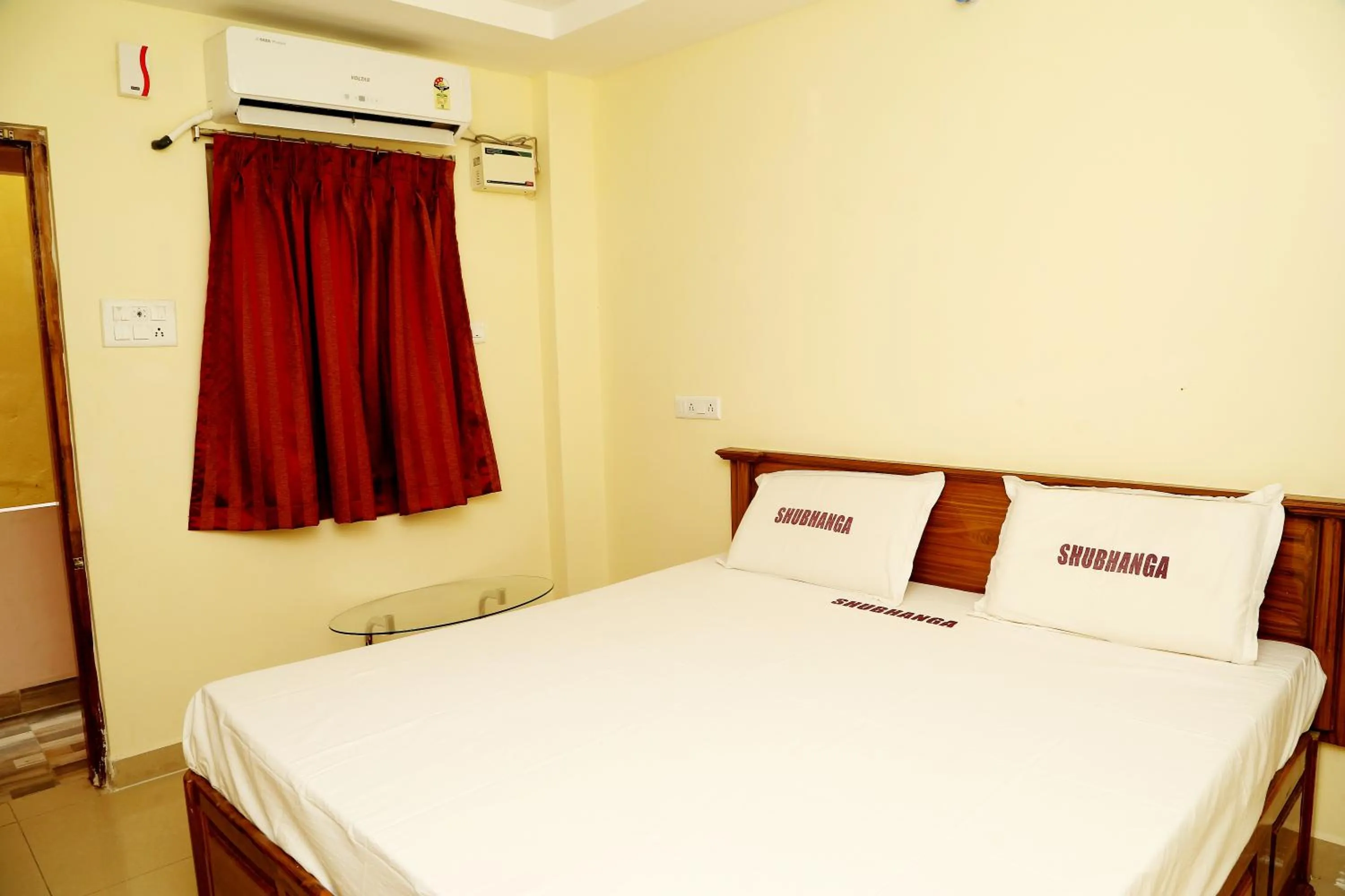 Standard Double Room in Shubhanga Residency
