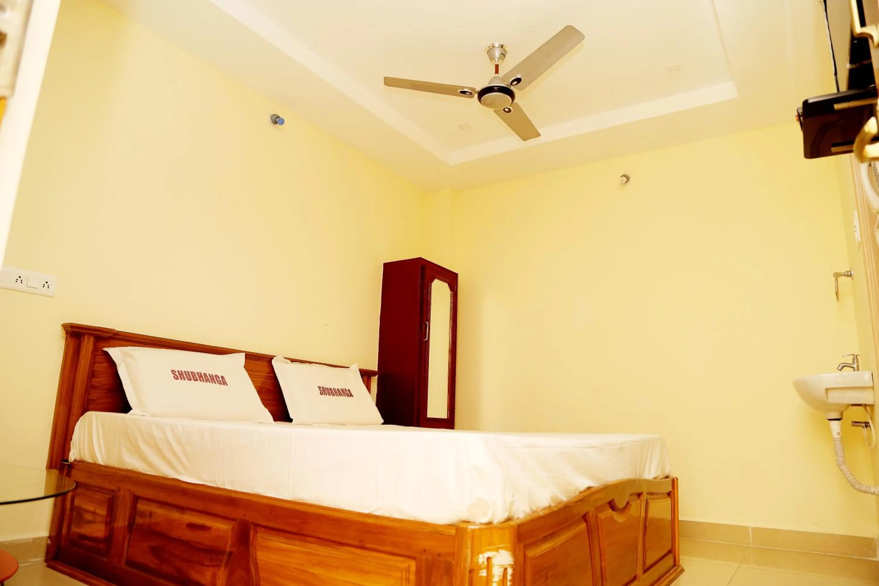 Standard Double Room with Fan in Shubhanga Residency