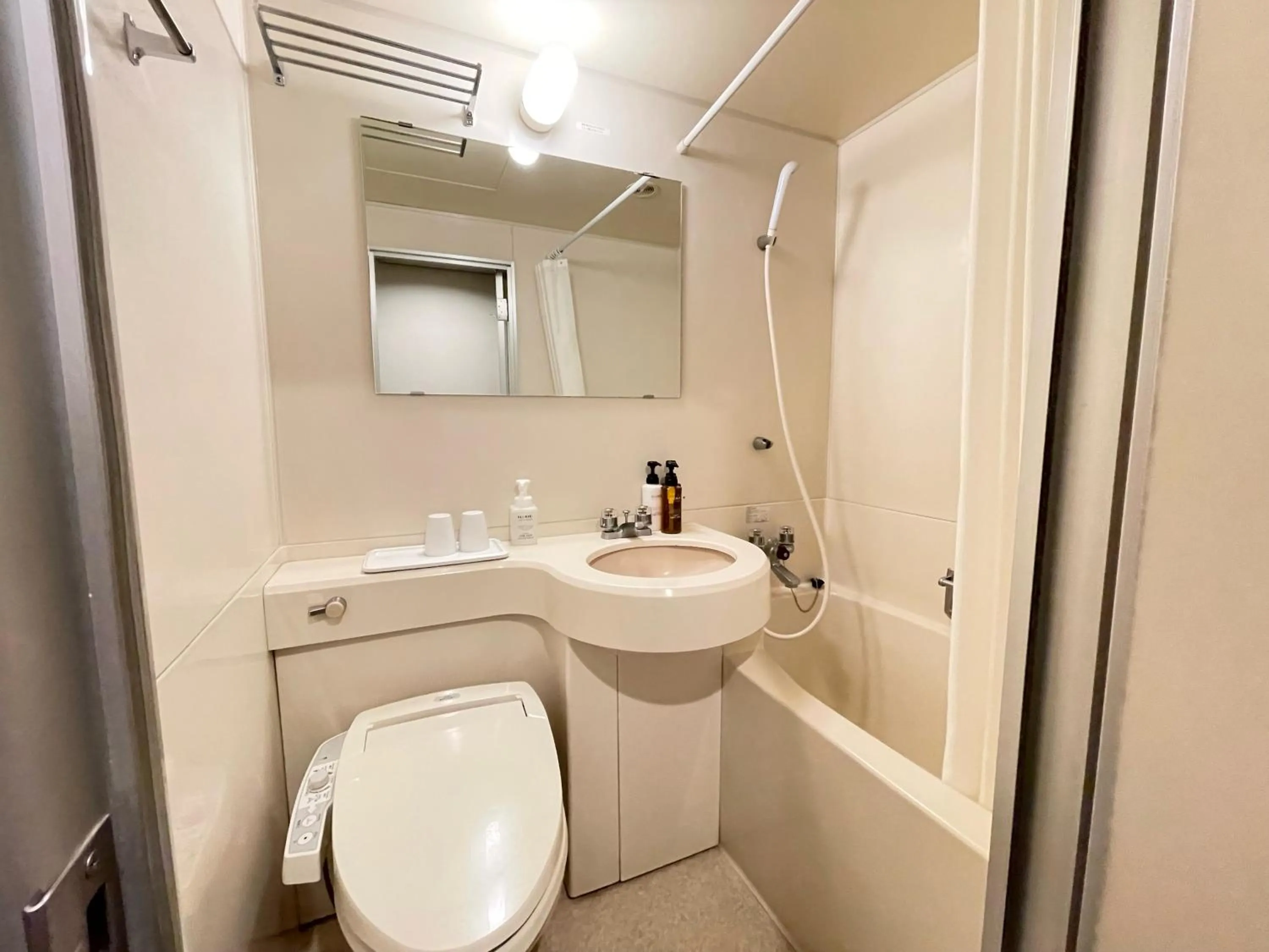 Double Room with Small Double Bed - Smoking in Smile Hotel Yonago