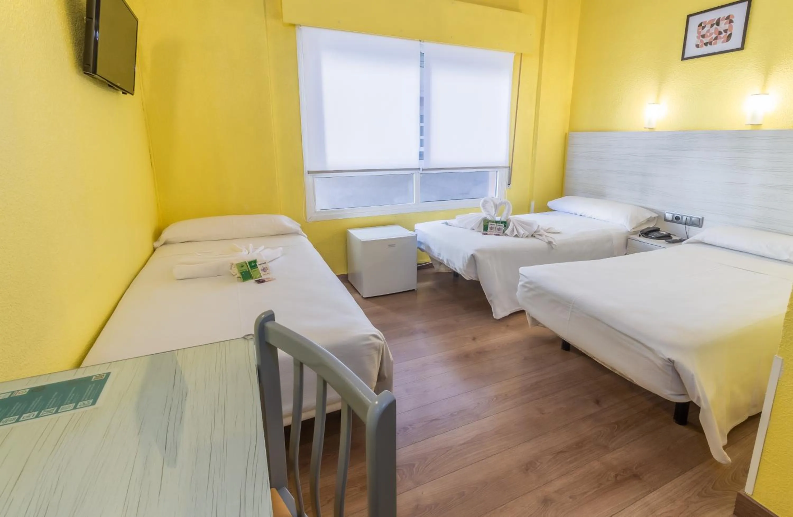 Standard Triple Room in Hotel Universal Murcia