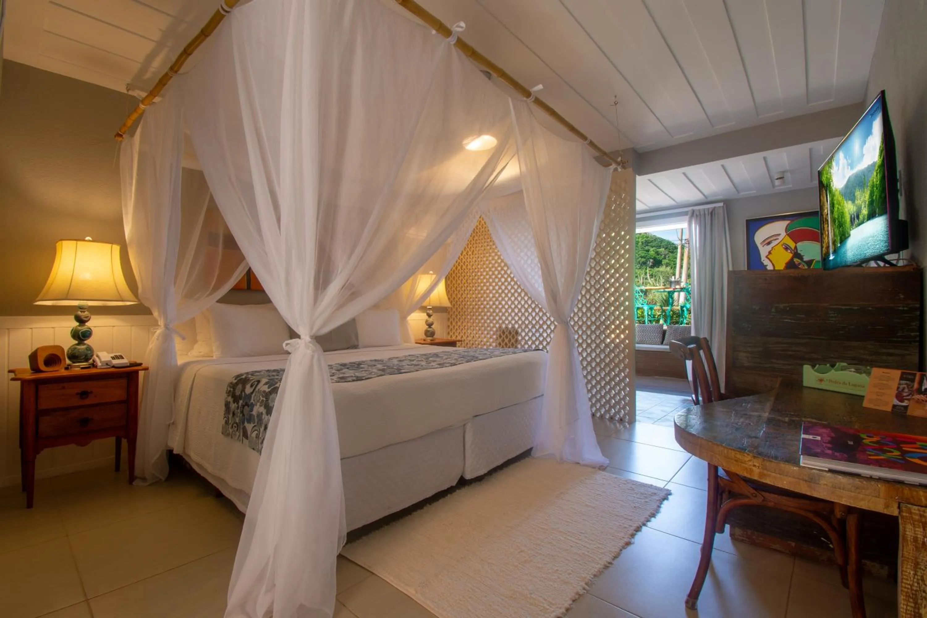 Suite with Lake View in Pedra da Laguna Boutique Hotel SPA