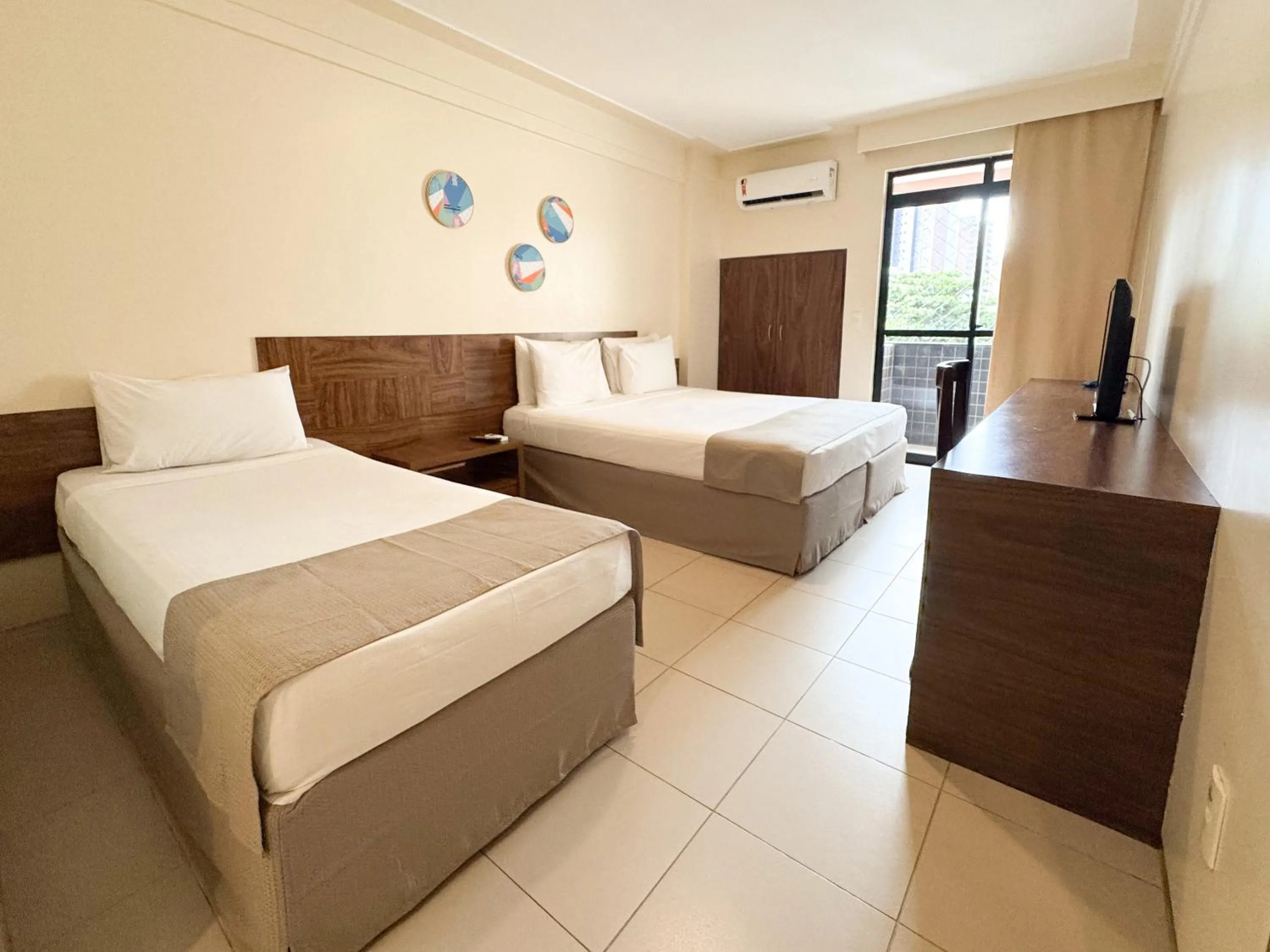 Standard Triple Room in D8 Hotel