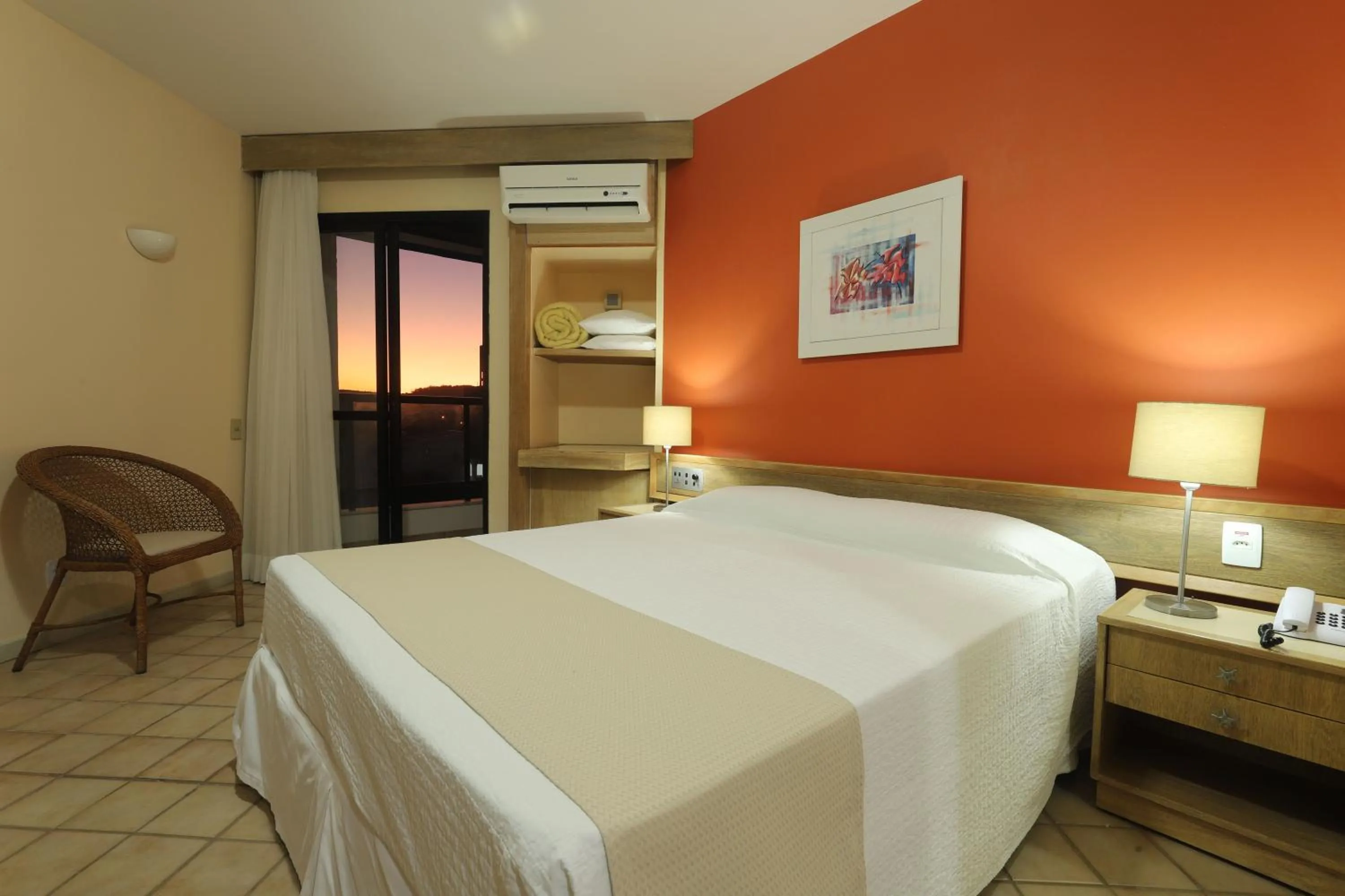 Standard Double Room in Ingleses Praia Hotel