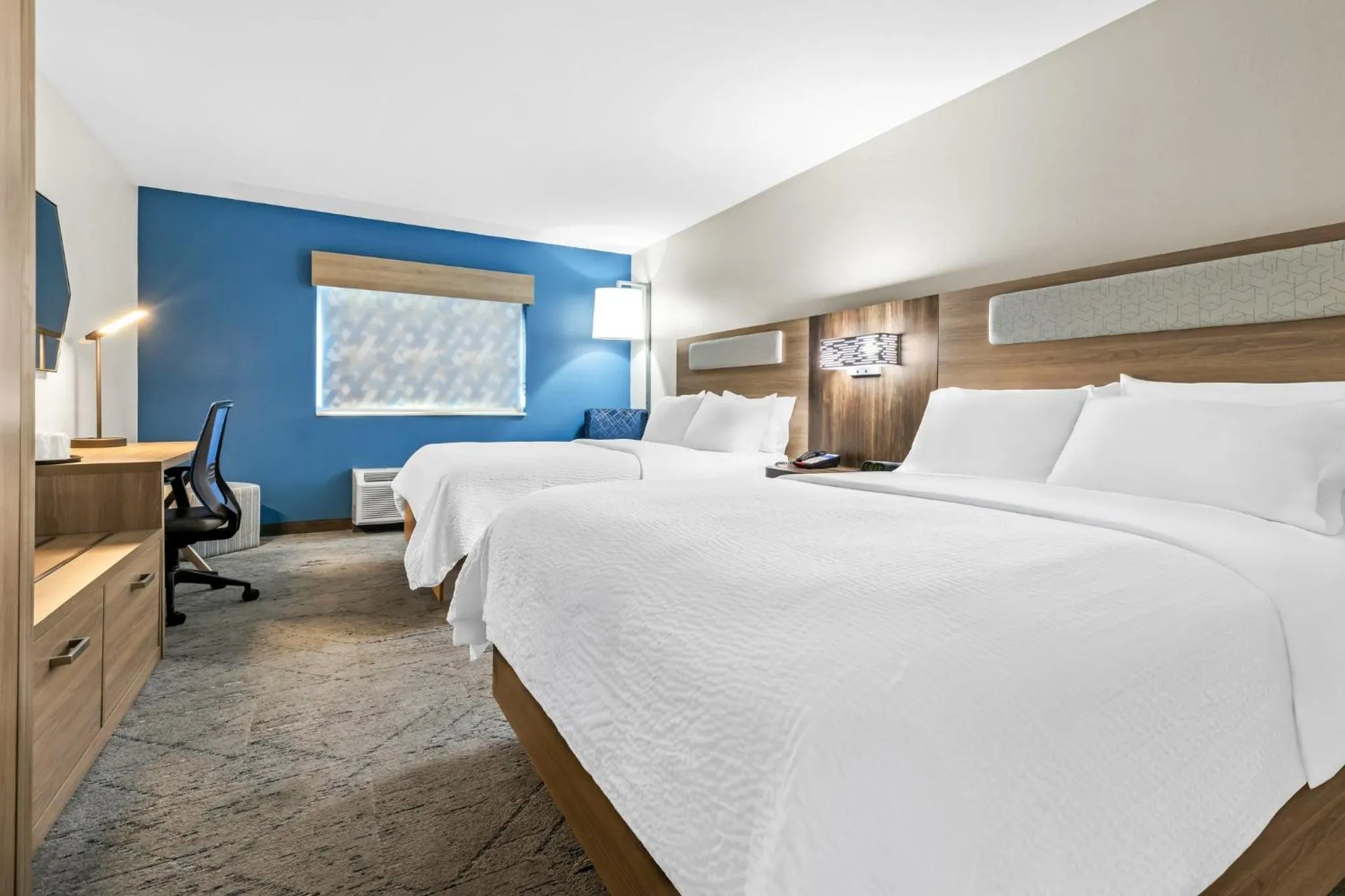 Standard Room with Two Queen Beds in Holiday Inn Express Florence Northeast by IHG