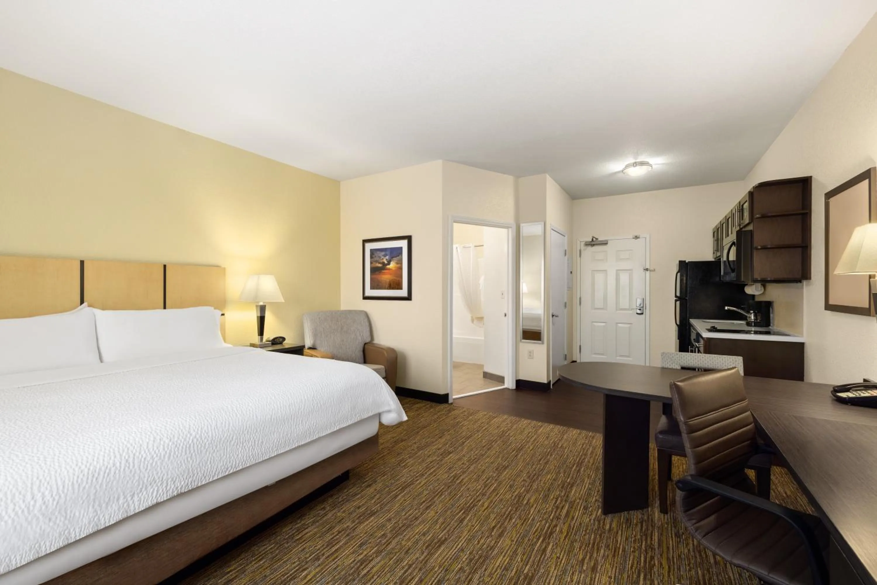King Studio Suite - Mobility Access Tub/Non-Smoking in Candlewood Suites Bismarck