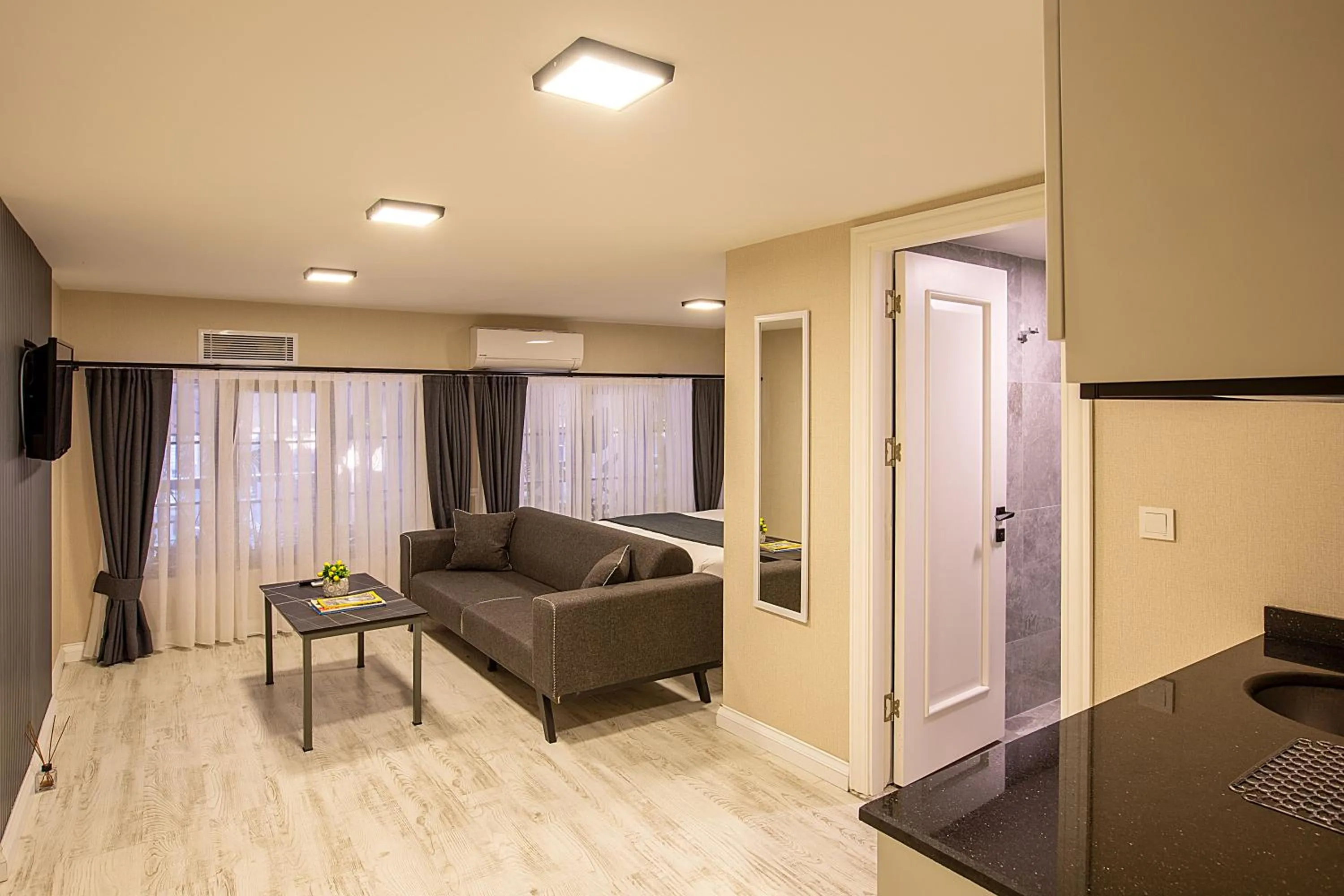 Standard Double Room in Moss Suites Hotel