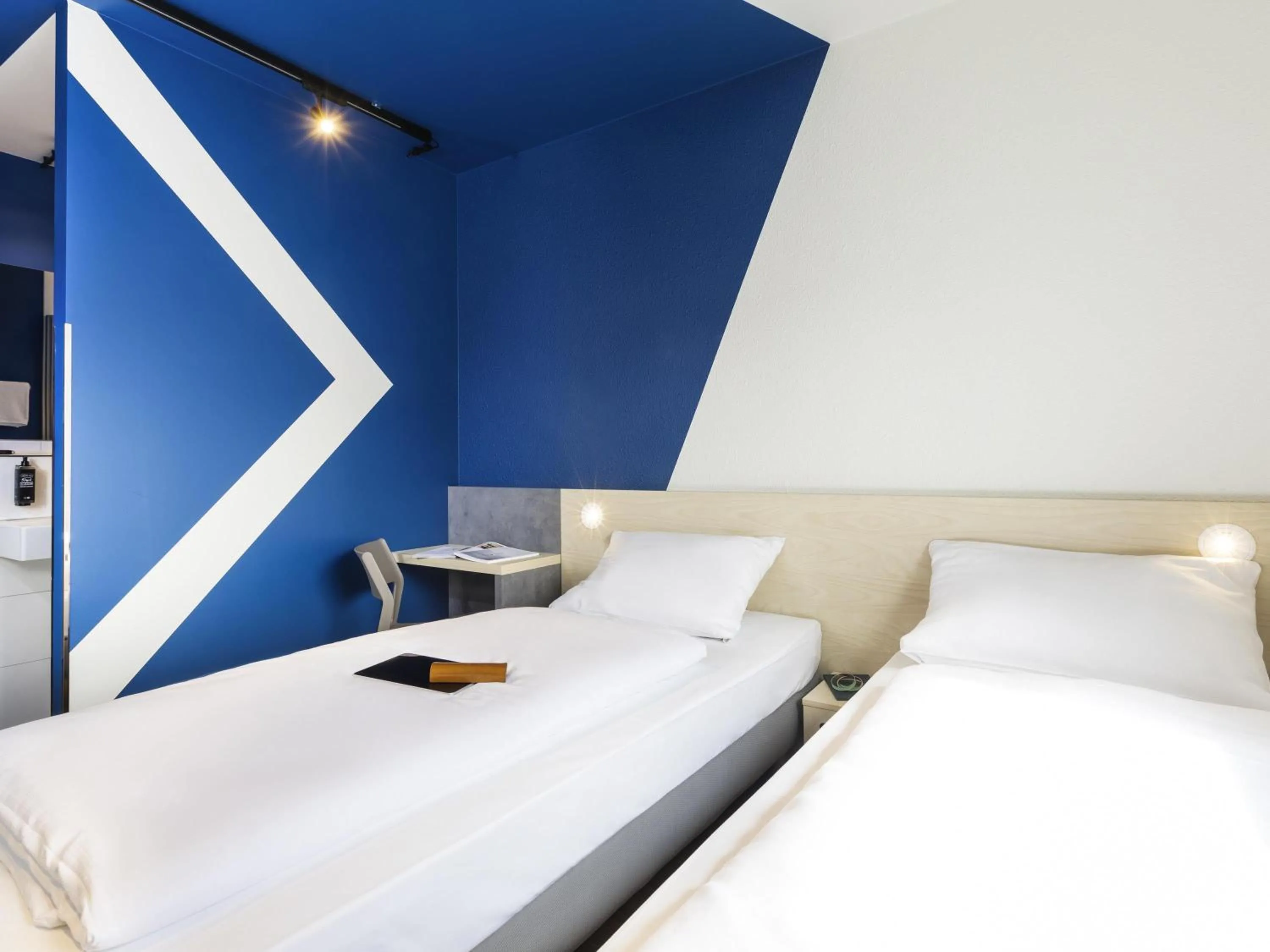 Twin Room in ibis budget Ludwigsburg