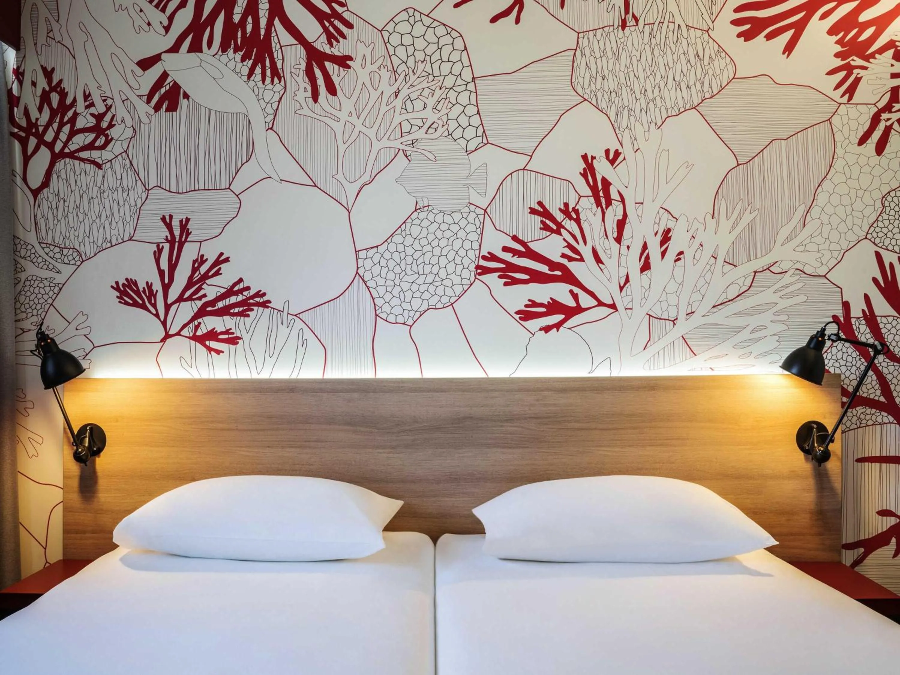 Standard Twin Room in ibis Styles Barcelona City Bogatell