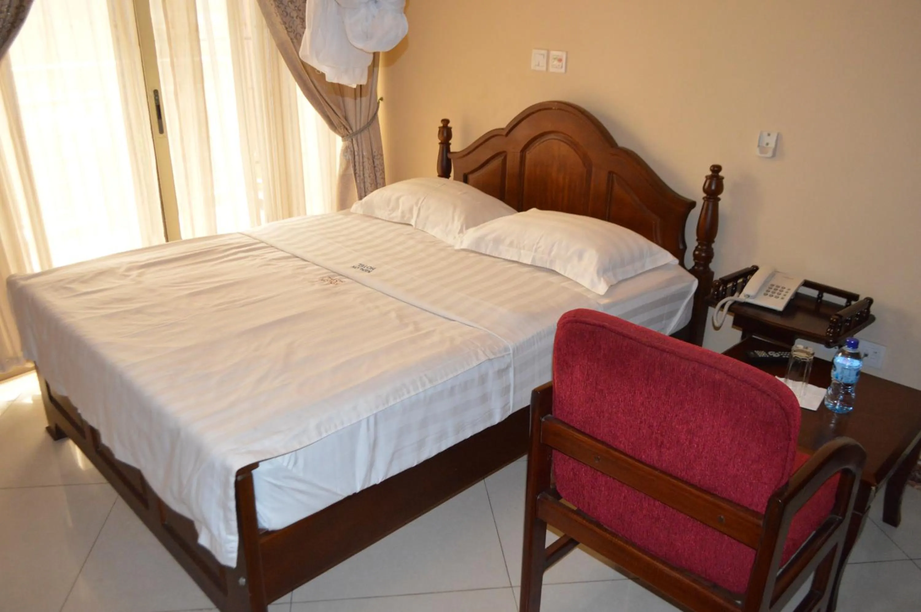 Standard Single Room - single occupancy in Super Paradise Hotel