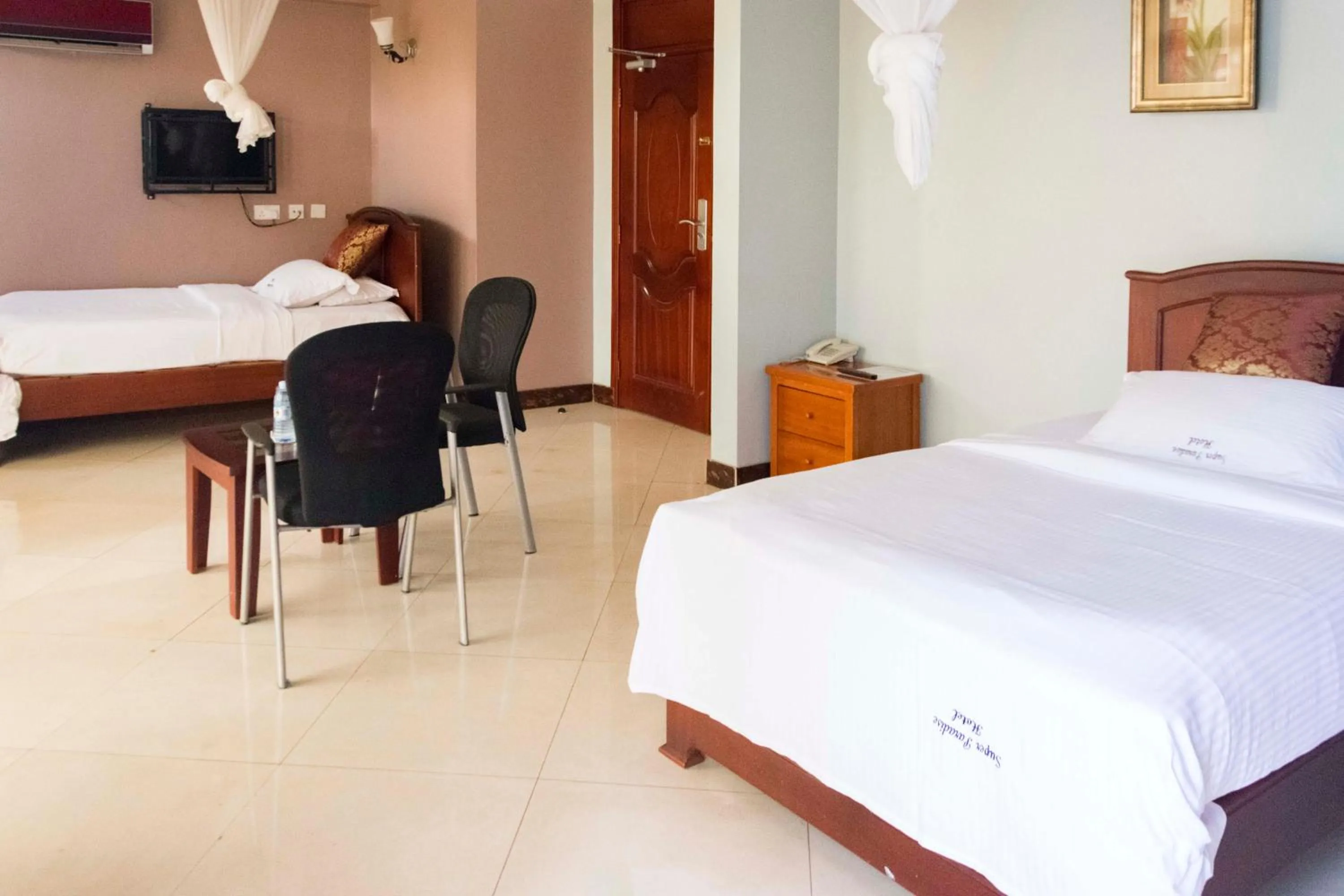 Twin Room in Super Paradise Hotel