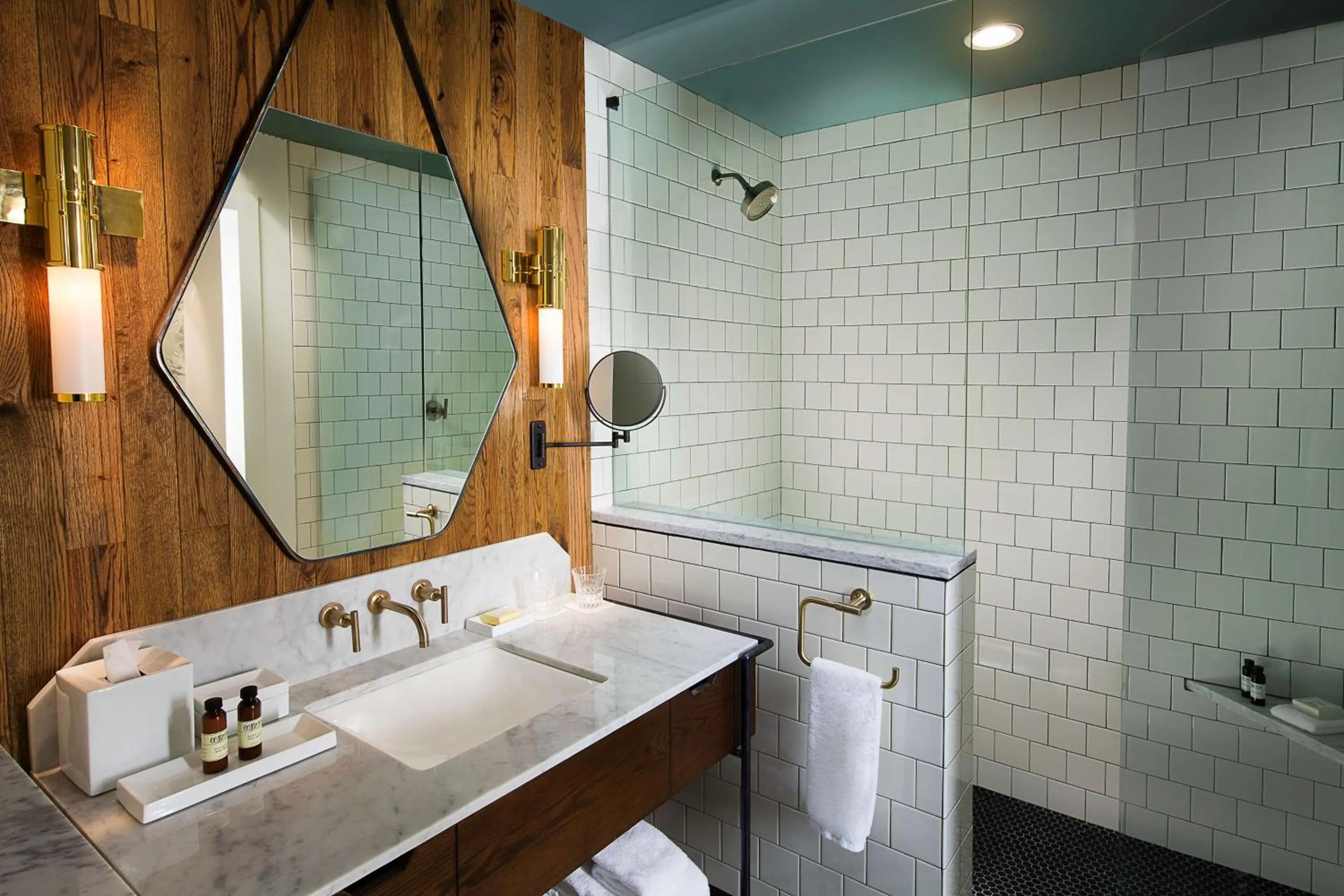 Queen Room with Two Queen Beds and Neighborhood View in Thompson Nashville, by Hyatt