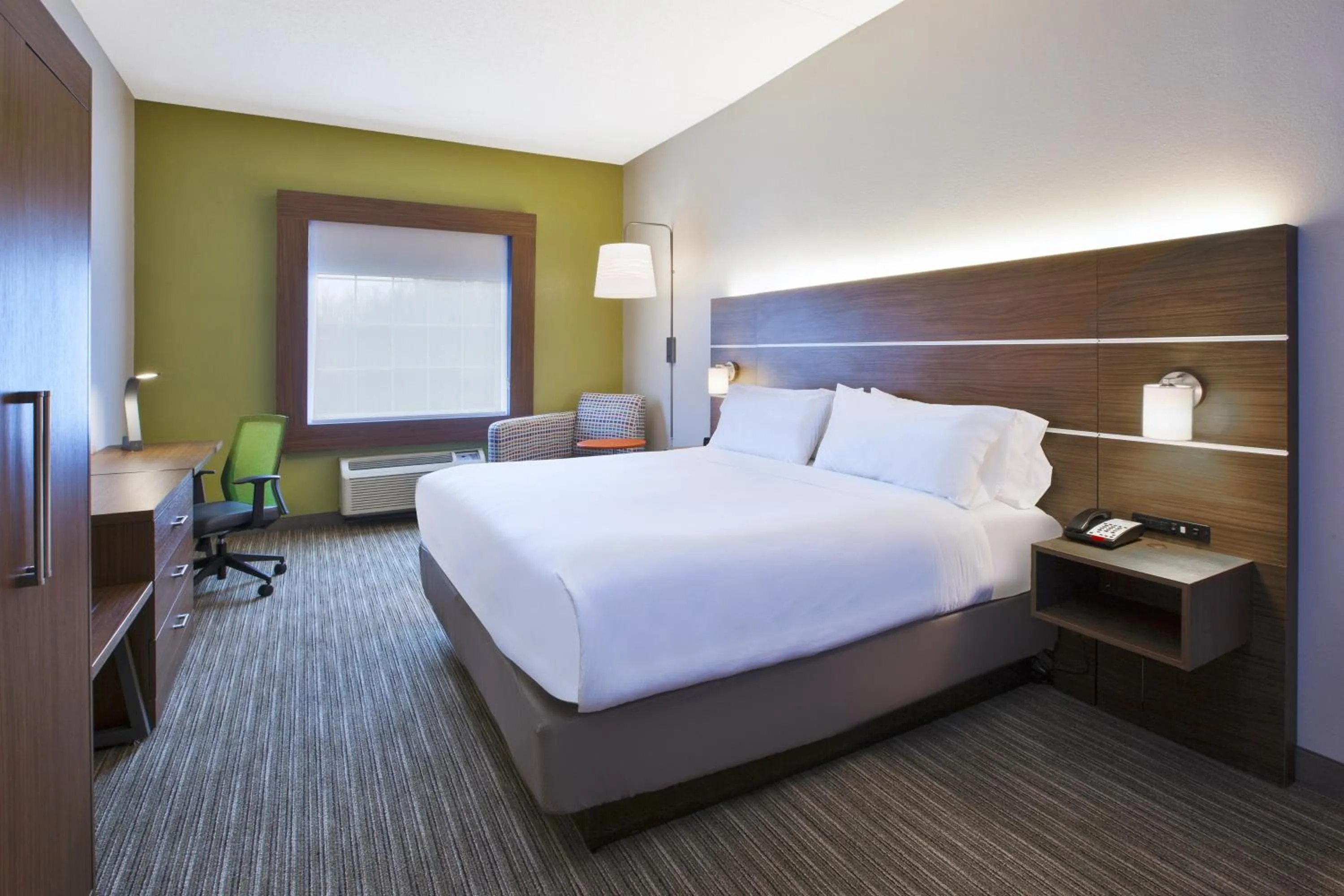 Standard Room in Holiday Inn Express Hotel & Suites Alcoa Knoxville Airport by IHG