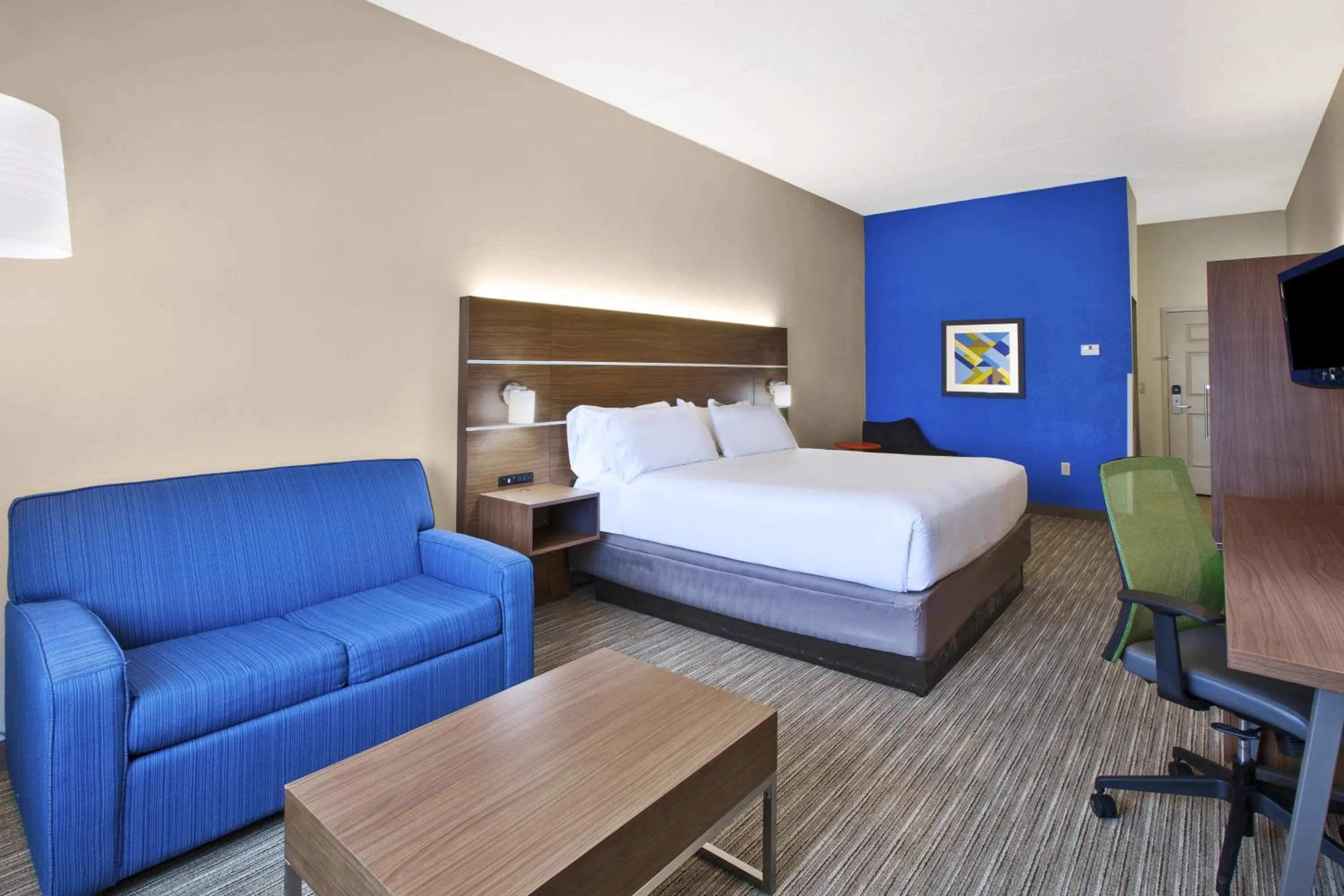 King Suite - Non-Smoking in Holiday Inn Express Hotel & Suites Alcoa Knoxville Airport by IHG