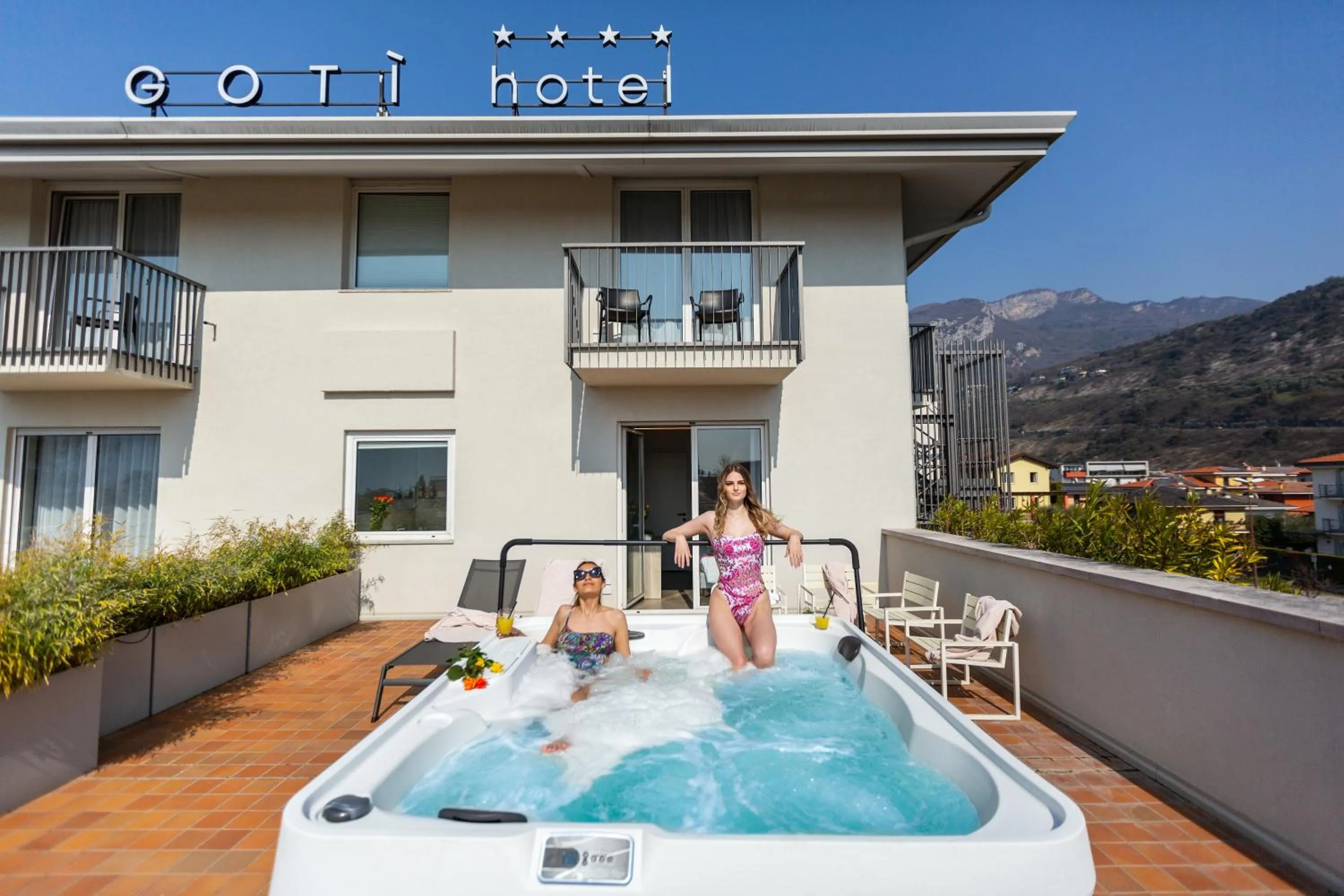 Double Room with Terrace and Jacuzzi in GoTì Hotel