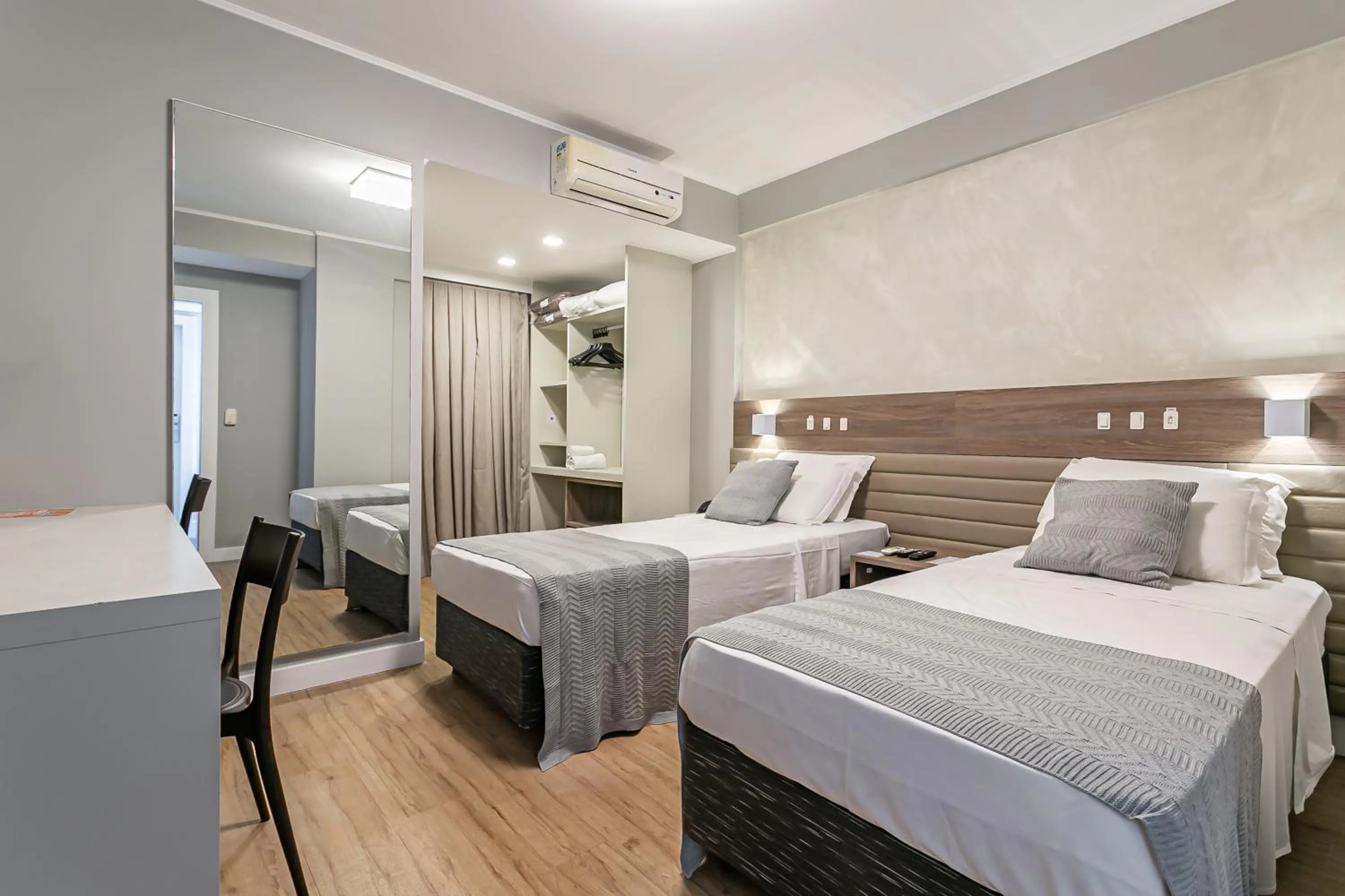 Superior Double Room in Valerim Florianópolis