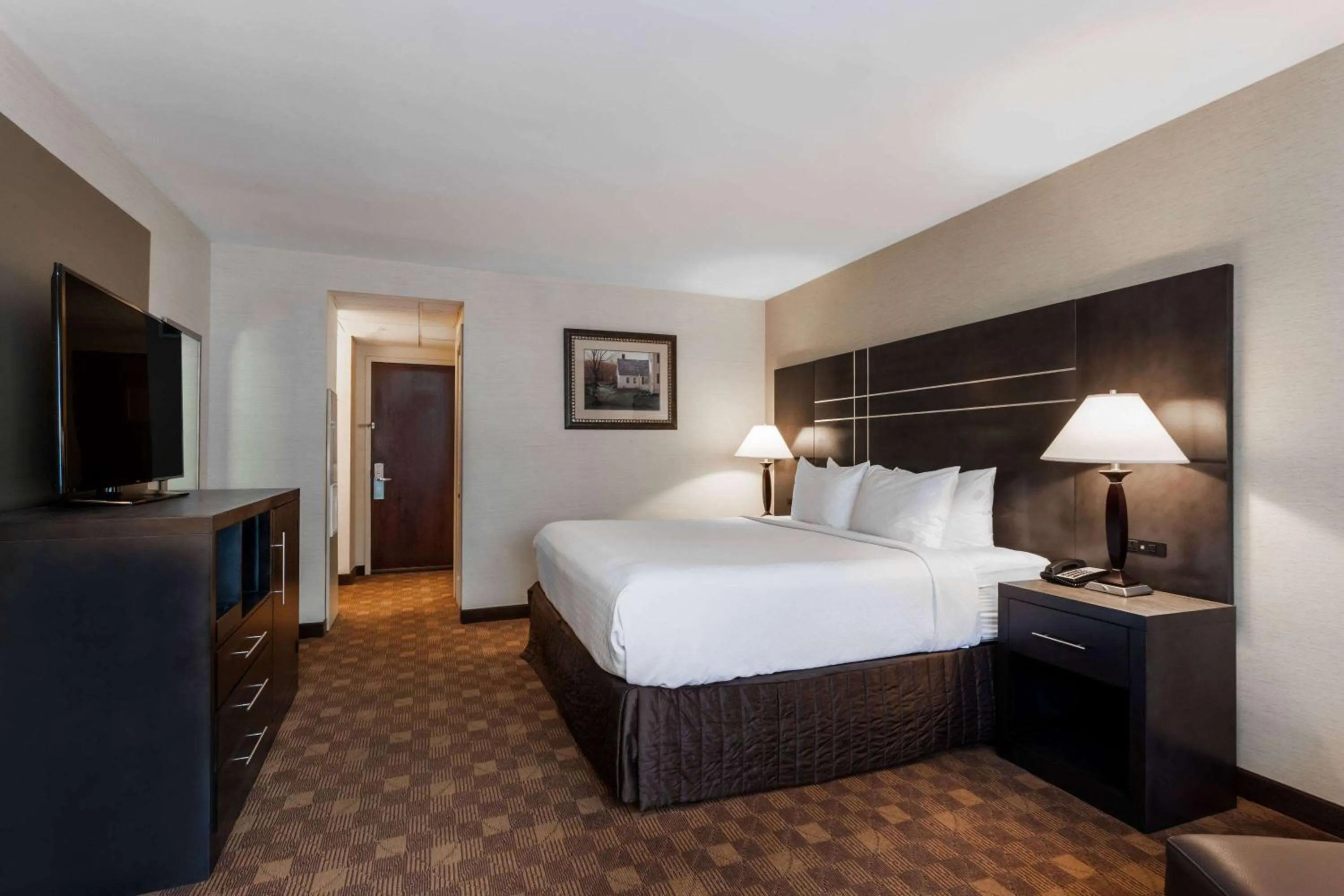 Queen Room in Wyndham Southbury