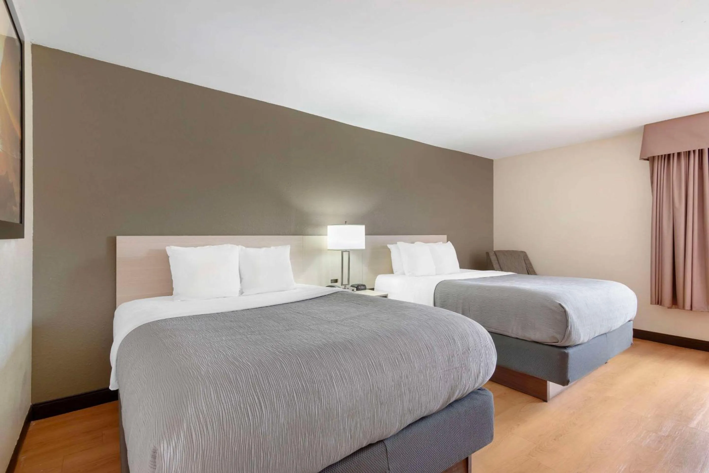 Queen Room with Two Queen Beds - Non-Smoking in Quality Inn Valley - West Point