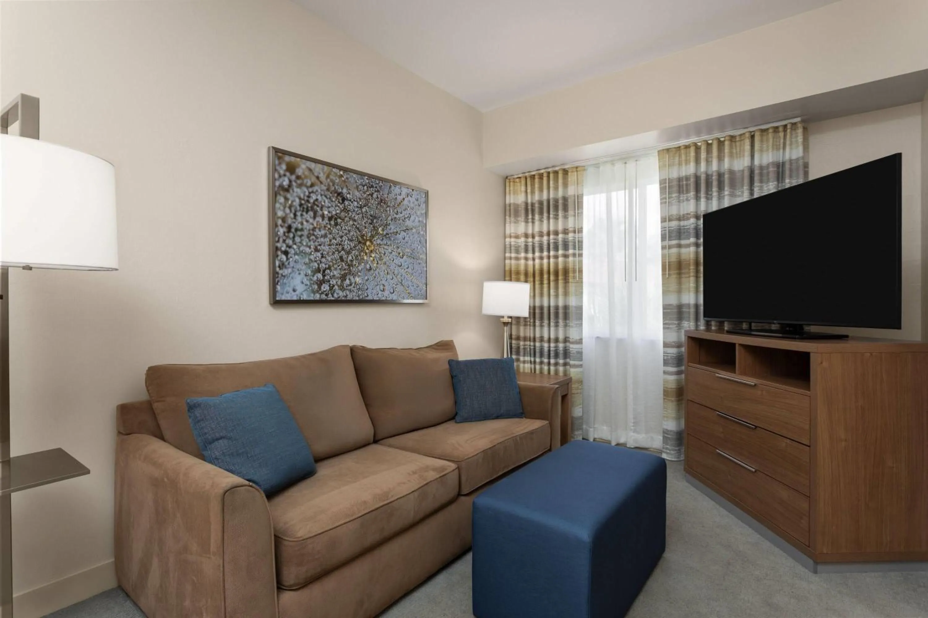 King Suite with Pool View - Non-Smoking in Hawthorn Extended Stay by Wyndham Naples