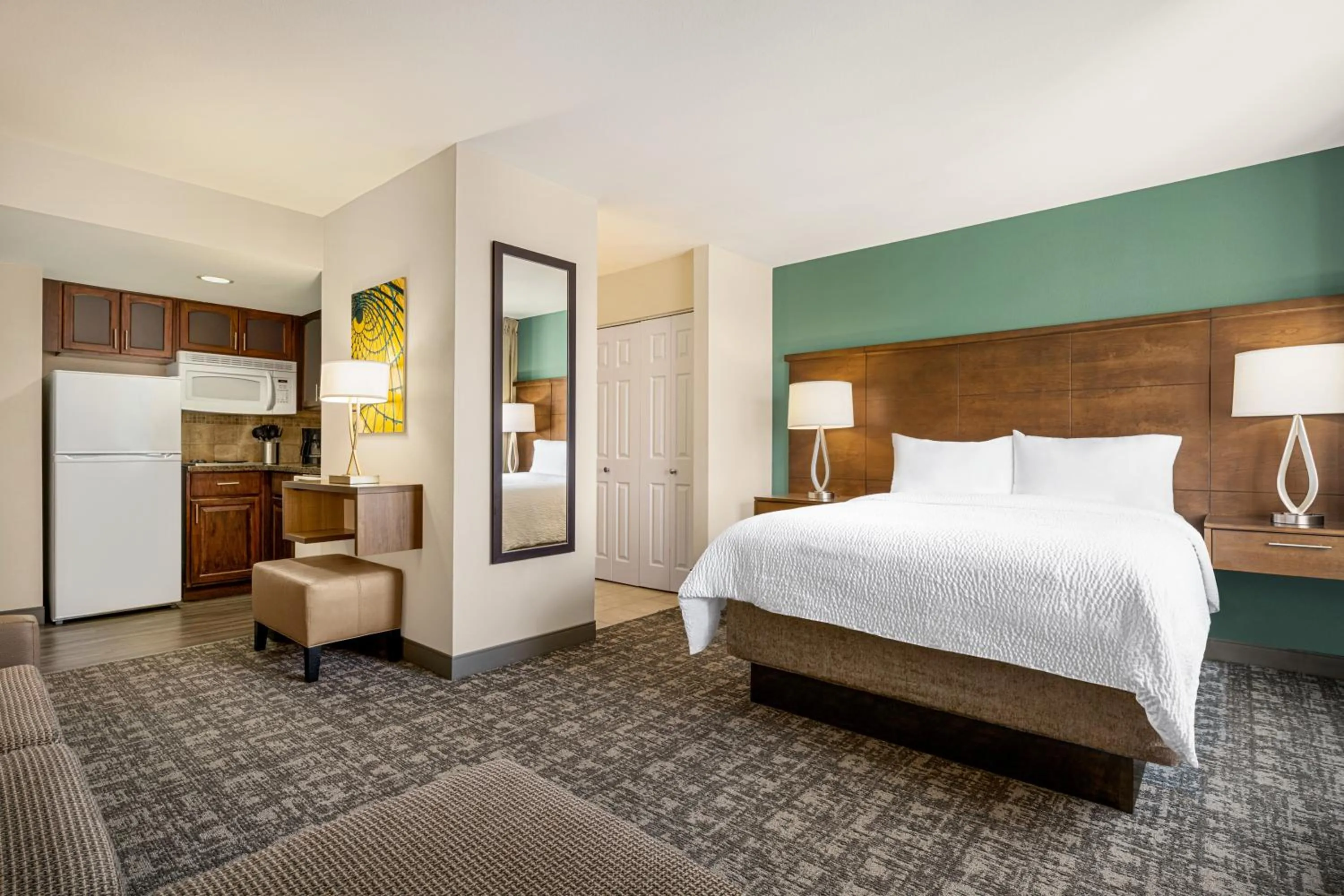 Studio Queen Suite in Staybridge Suites Oklahoma City-Quail Springs by IHG
