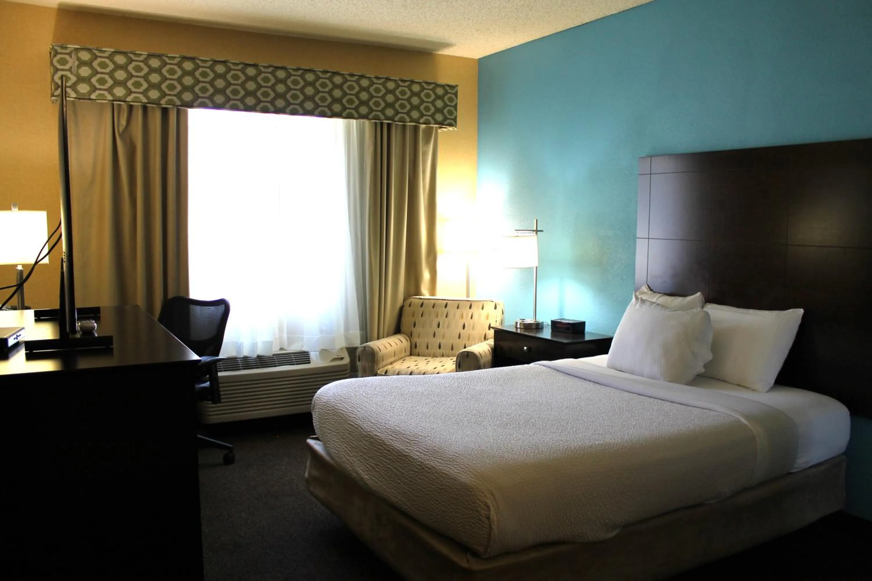 Queen Room - Non-Smoking in La Quinta by Wyndham Boise Airport