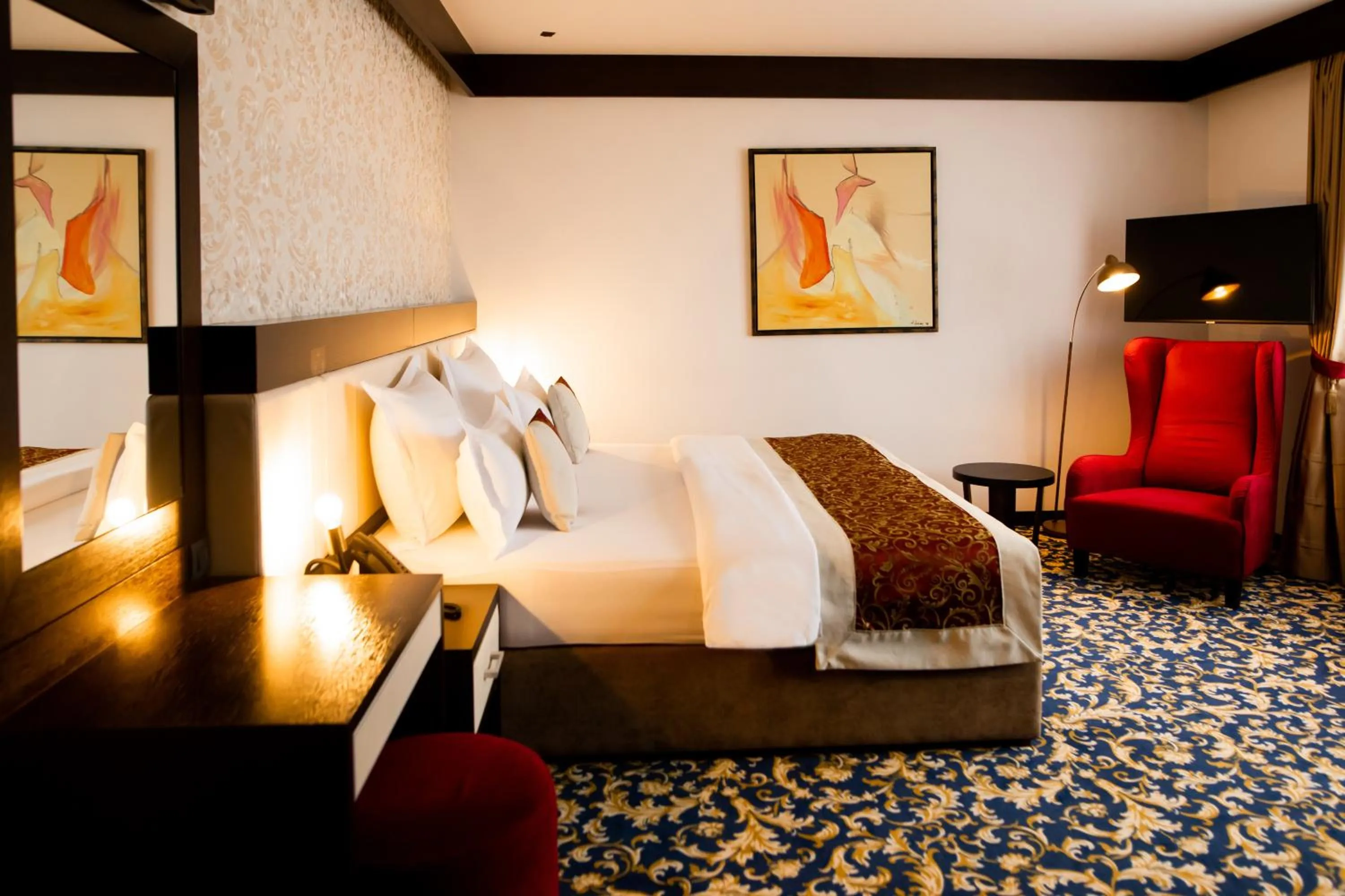 Elegance Double Room - single occupancy in Malak Regency Hotel