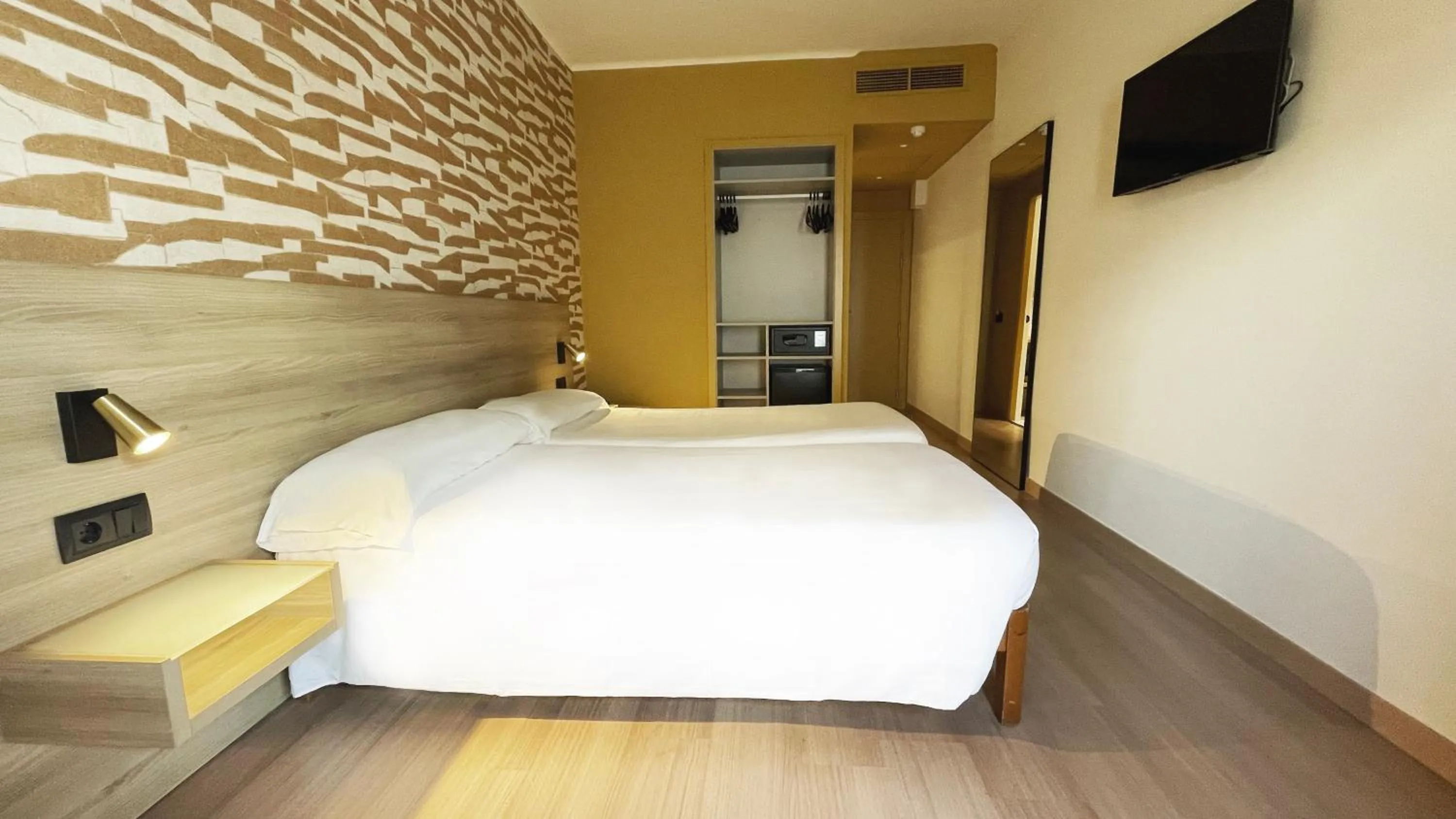 Double Room with Side Sea View in Hotel Eden Palma Playa Adults Only