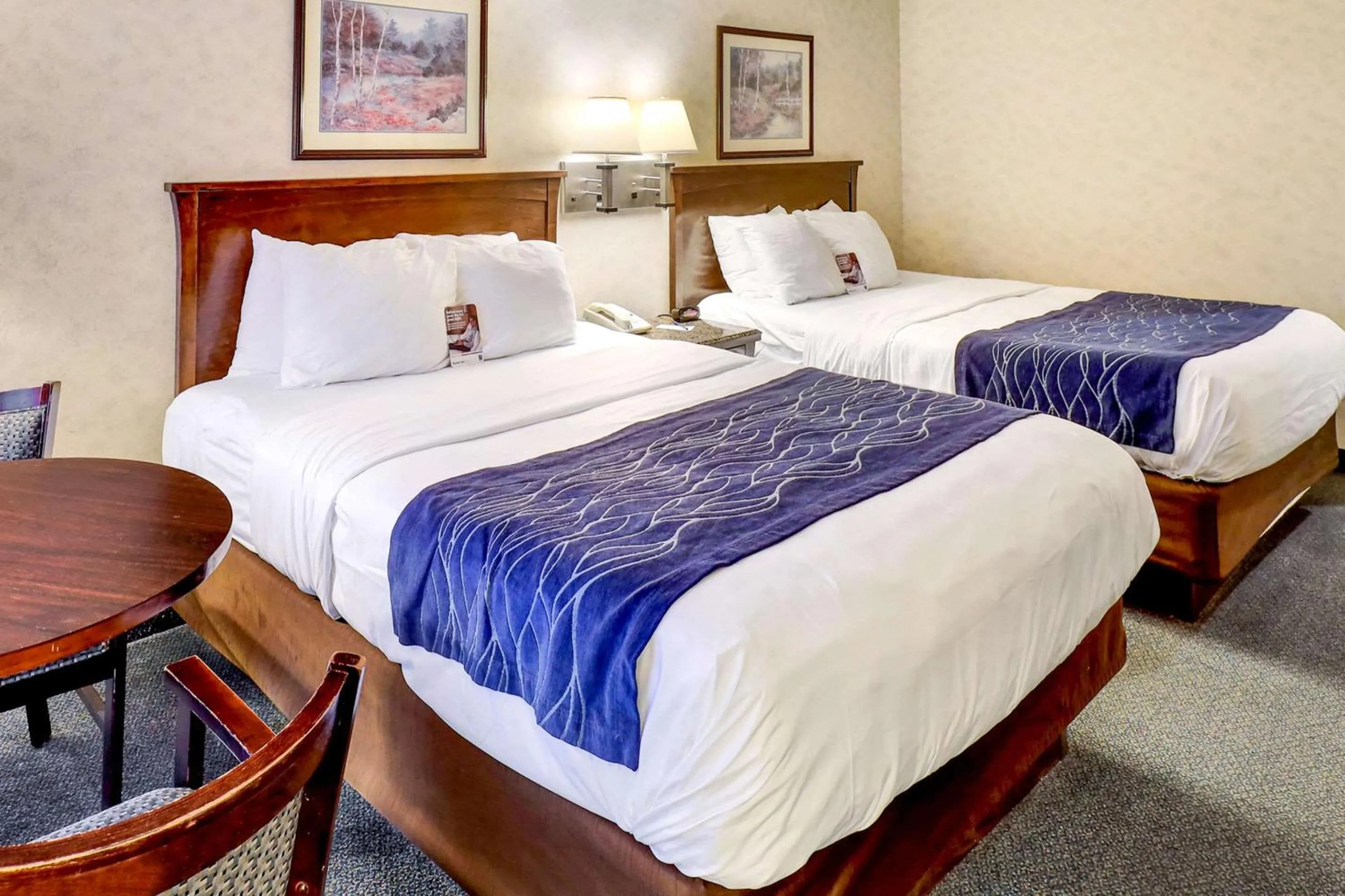 Queen Room with Two Queen Beds in Comfort Inn Bellingham