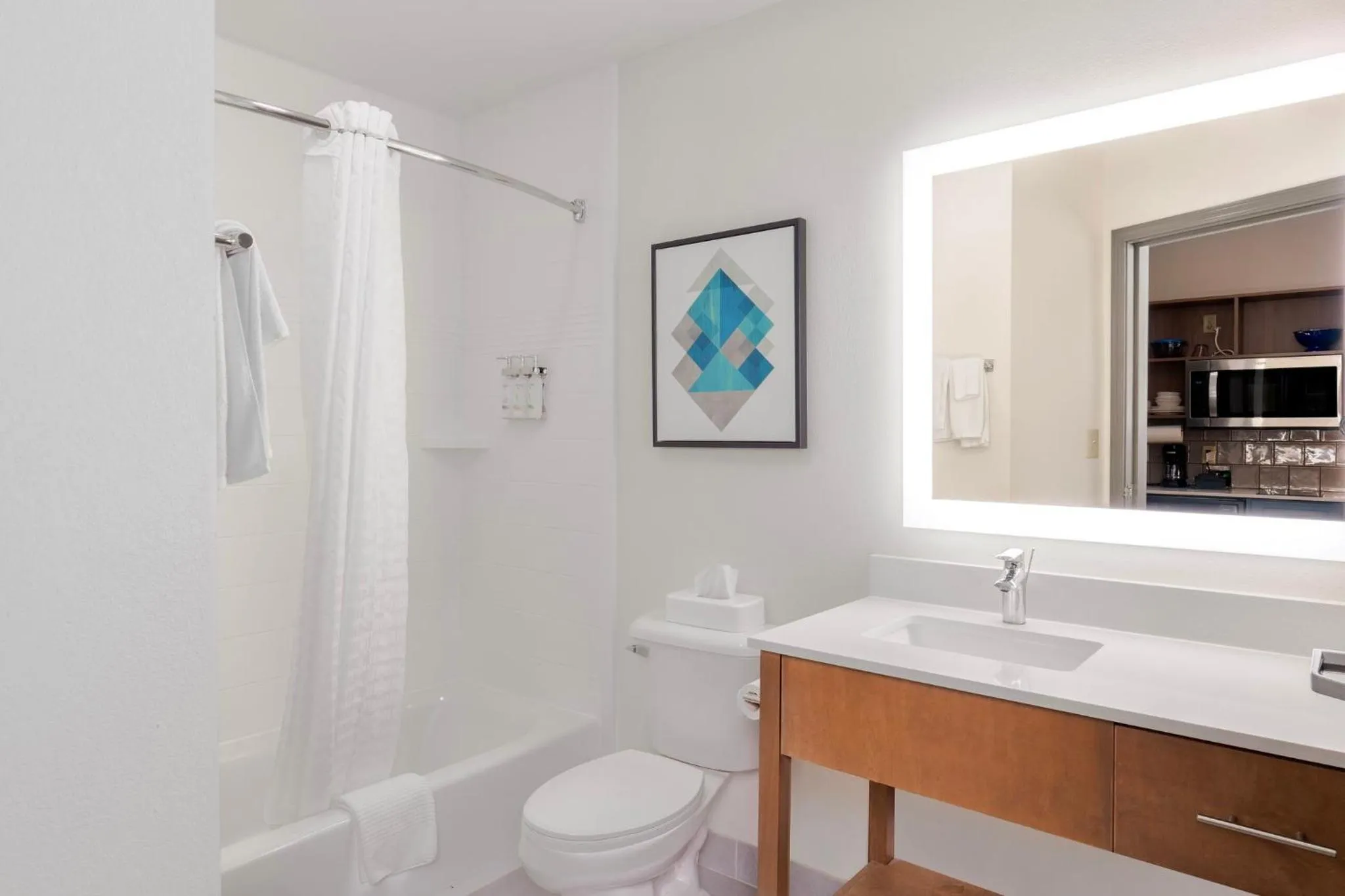 One-Bedroom Queen Suite in Candlewood Suites Oklahoma City-Moore by IHG