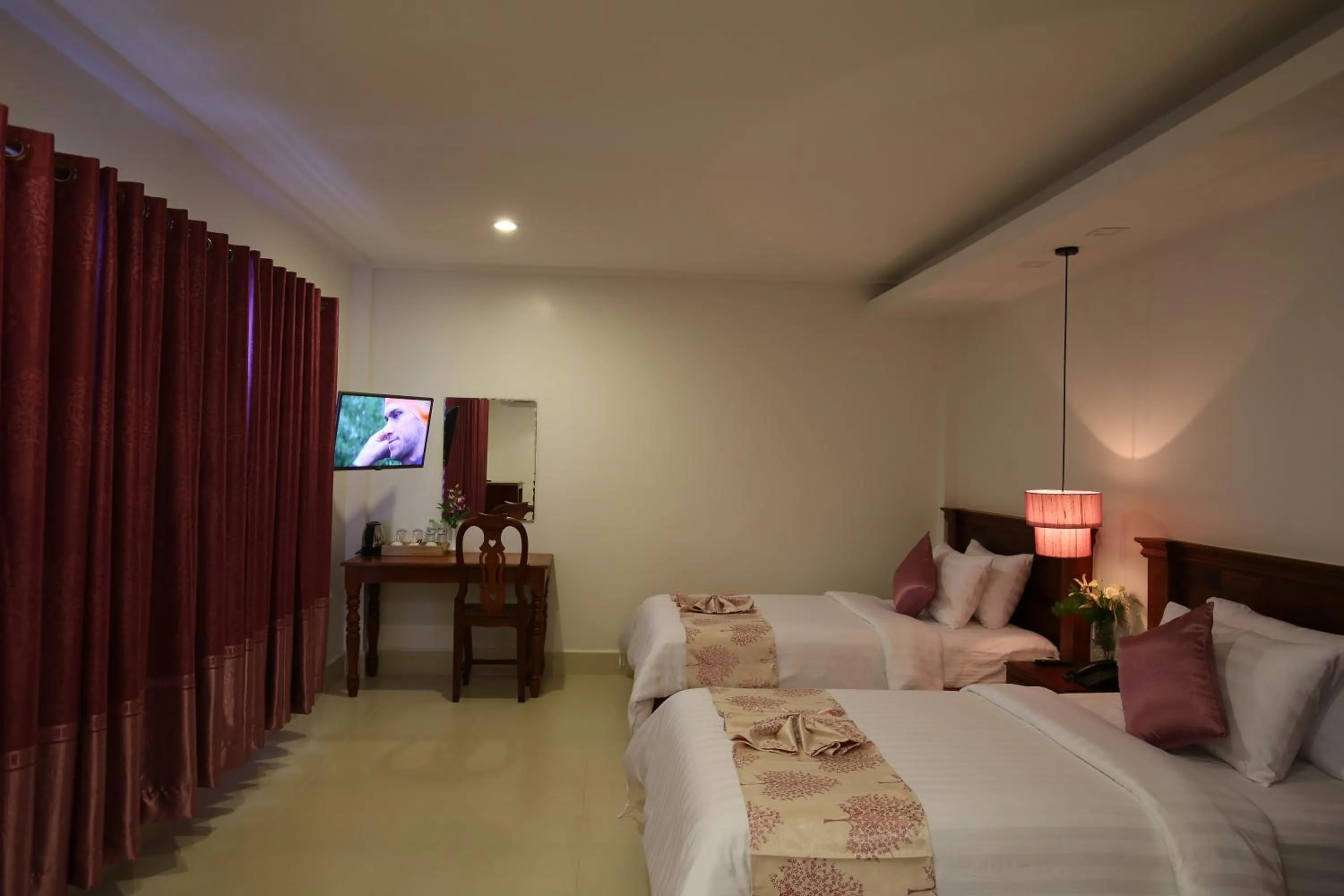 Superior Twin Room in Holy Angkor Hotel