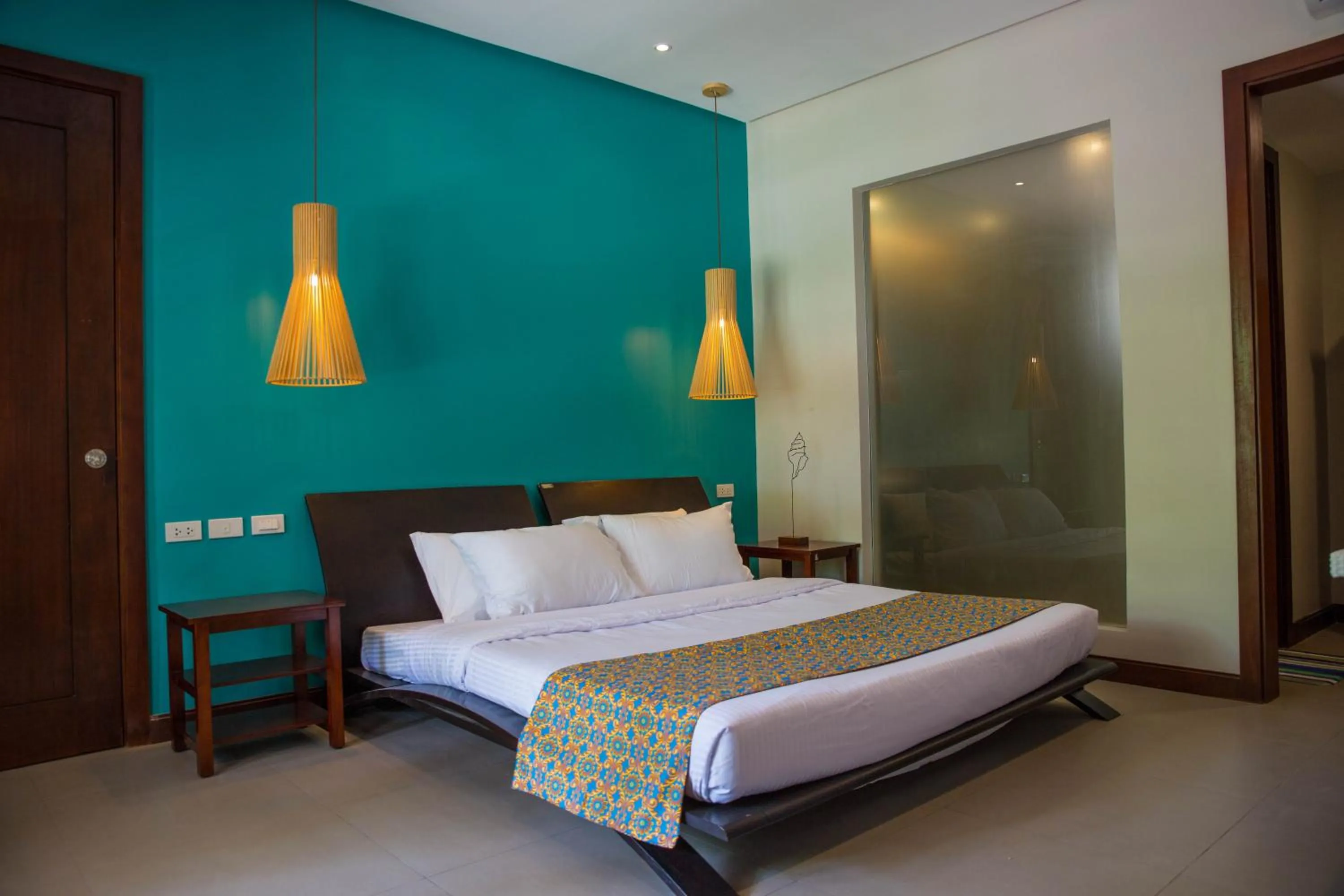 King Room with Garden View in Karancho Beach House