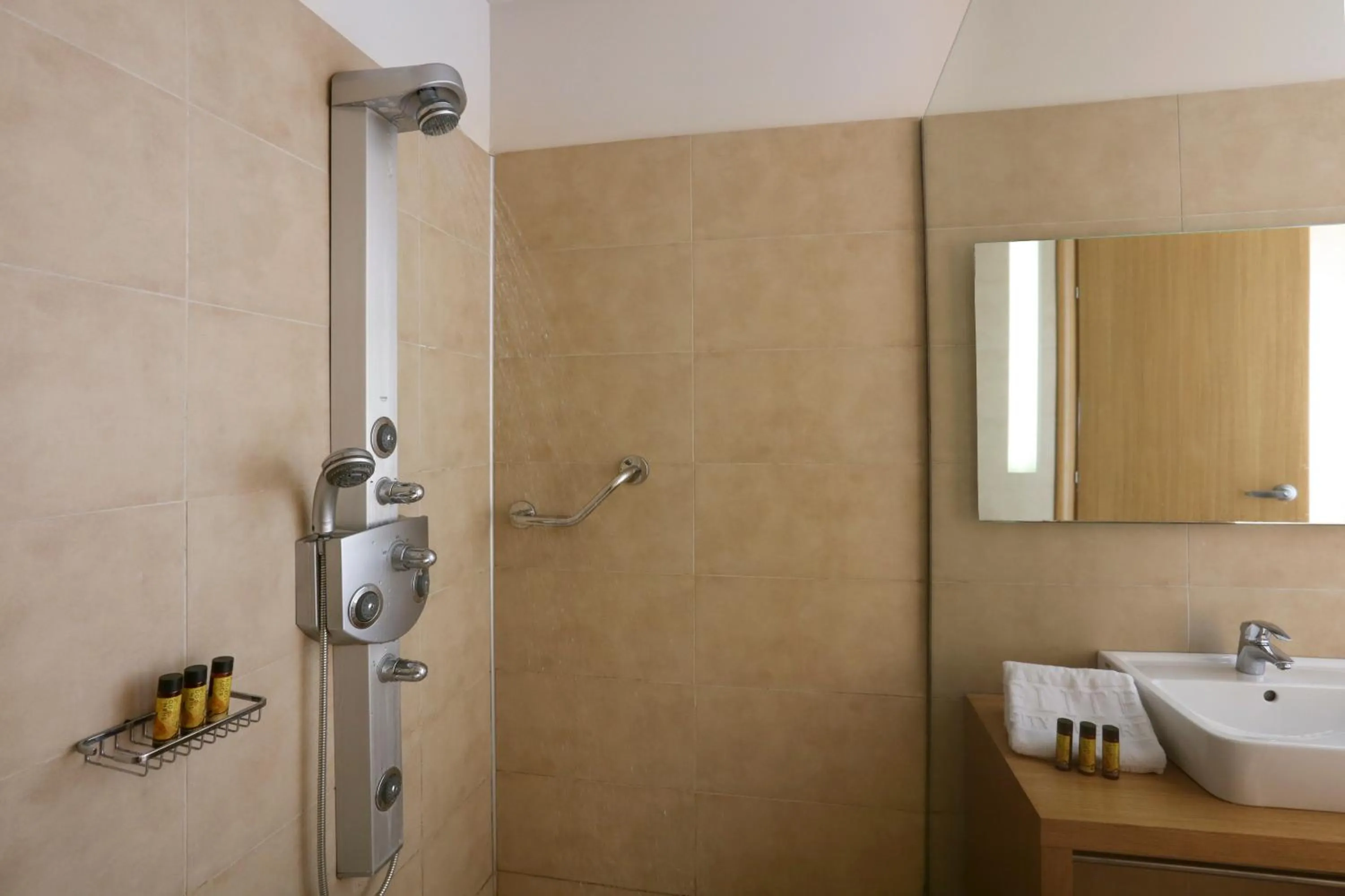 Single Room with Garden View in Elite City Resort