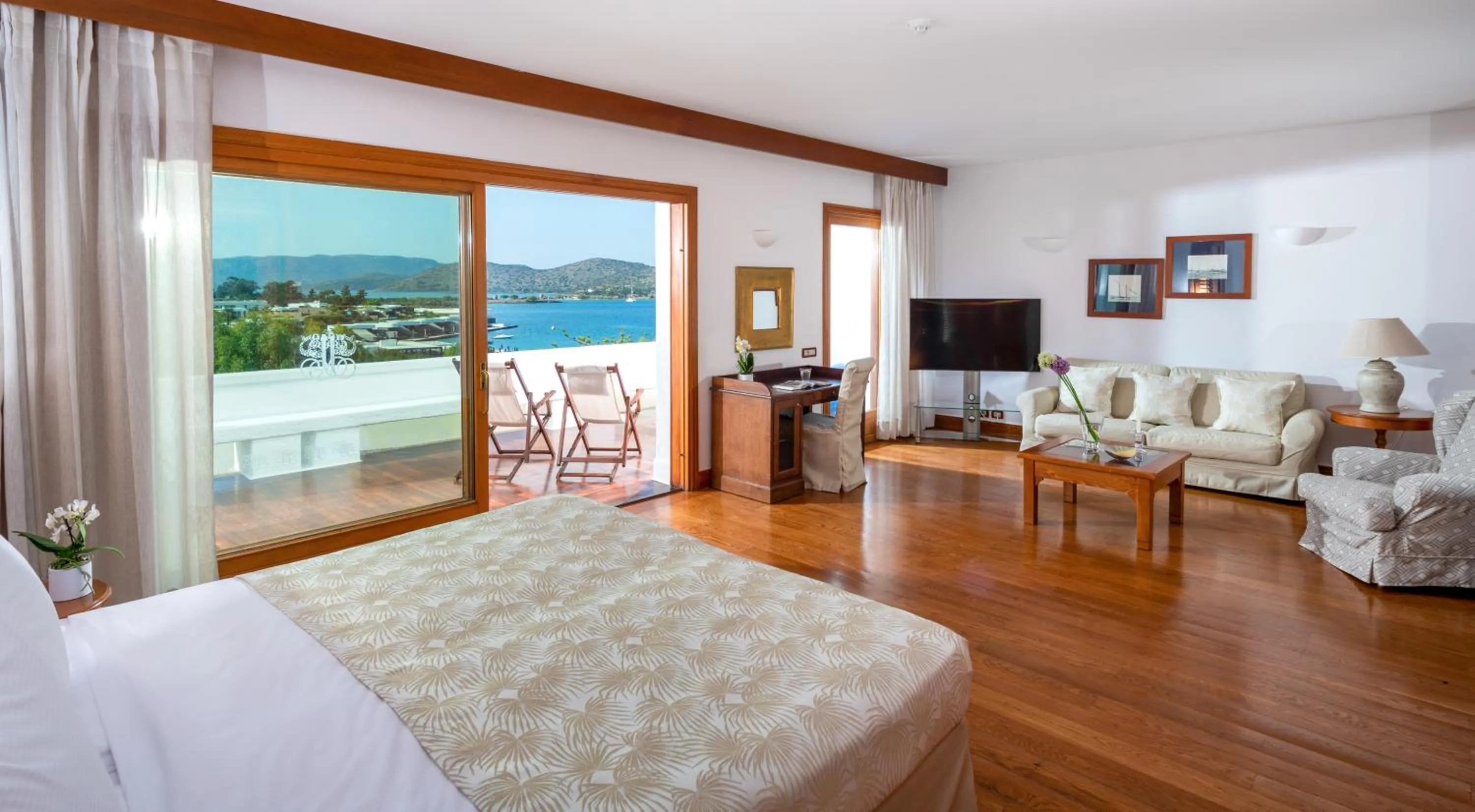 Luxury Hotel / Bungalow Suite Sea View in Elounda Beach Hotel & Villas, a Member of the Leading Hotels of the World