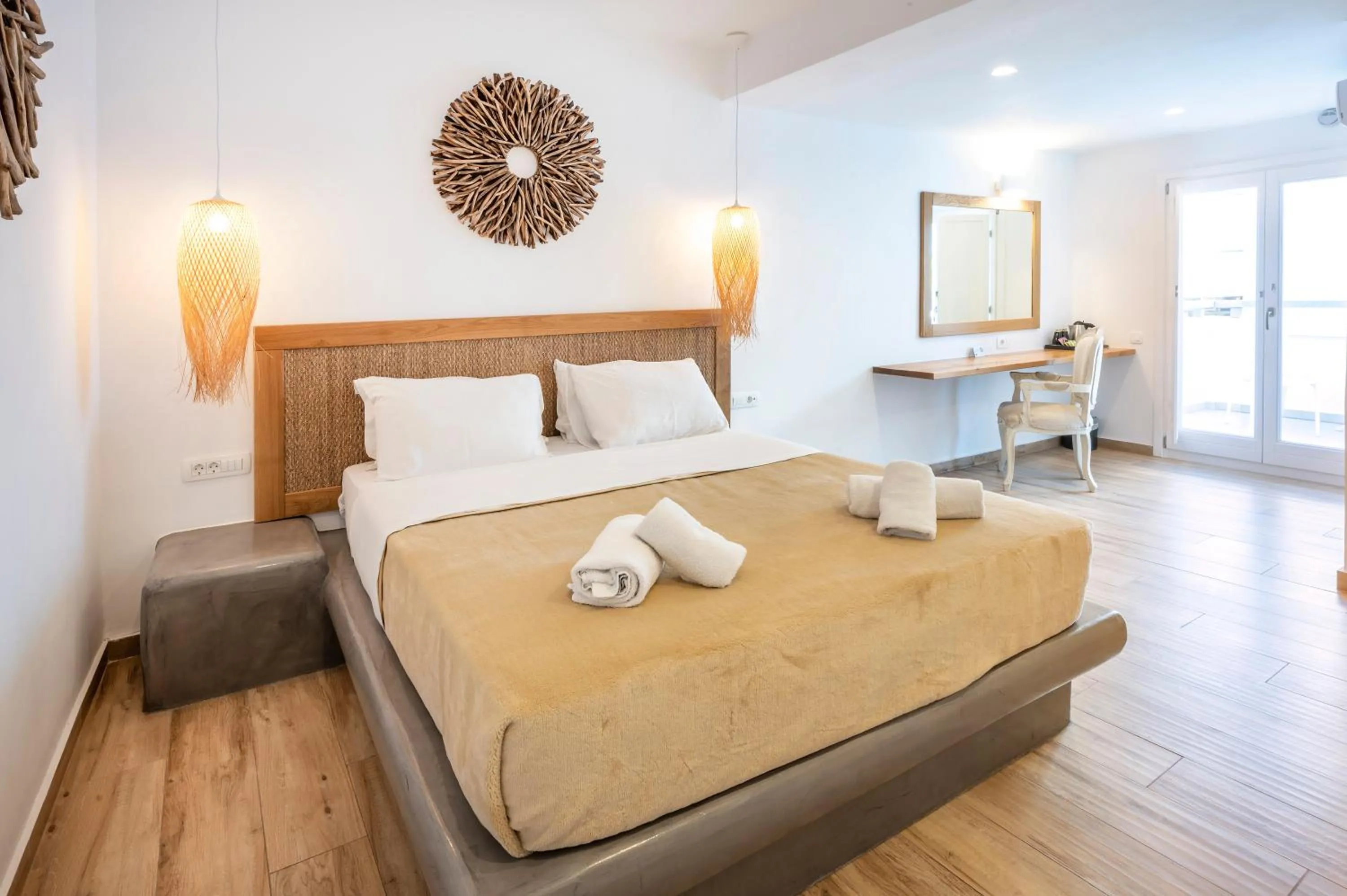 Junior Suite in Smy Mediterranean White Santorini