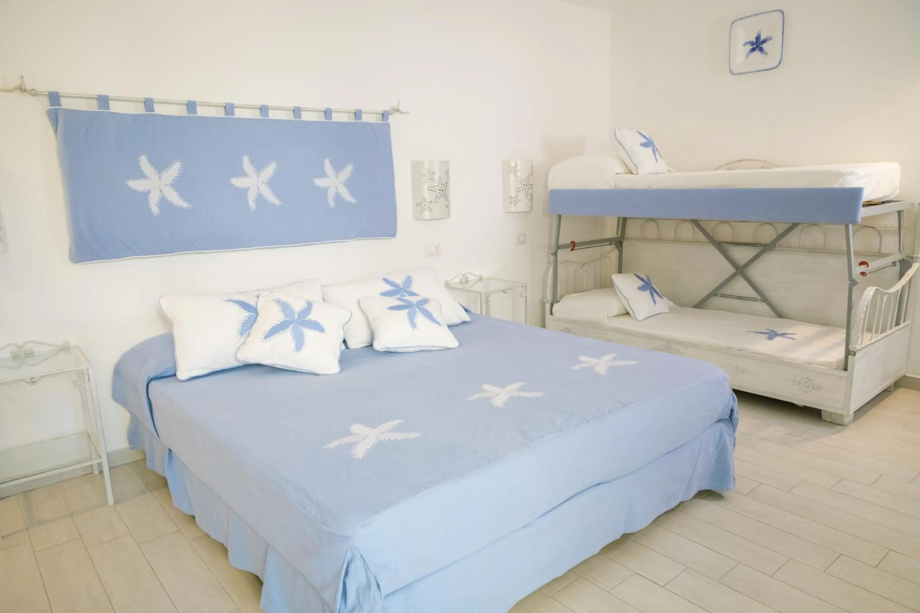 Family Room with Terrace in Hotel Regina Simius