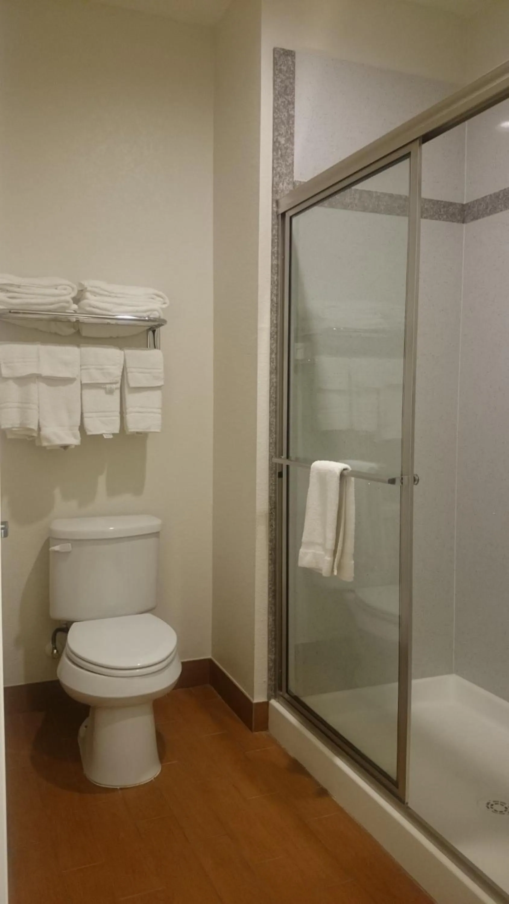 Queen Room with Two Queen Beds - Smoking in Regency Inn & Suites- NW Houston