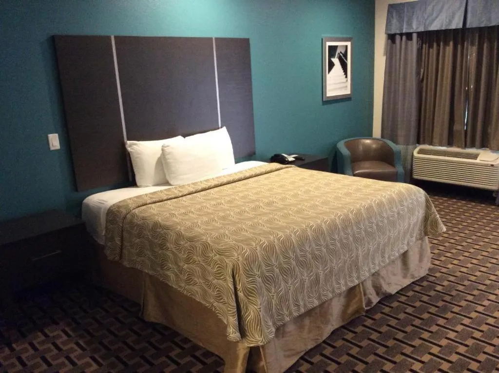 Standard Studio in Regency Inn & Suites- NW Houston