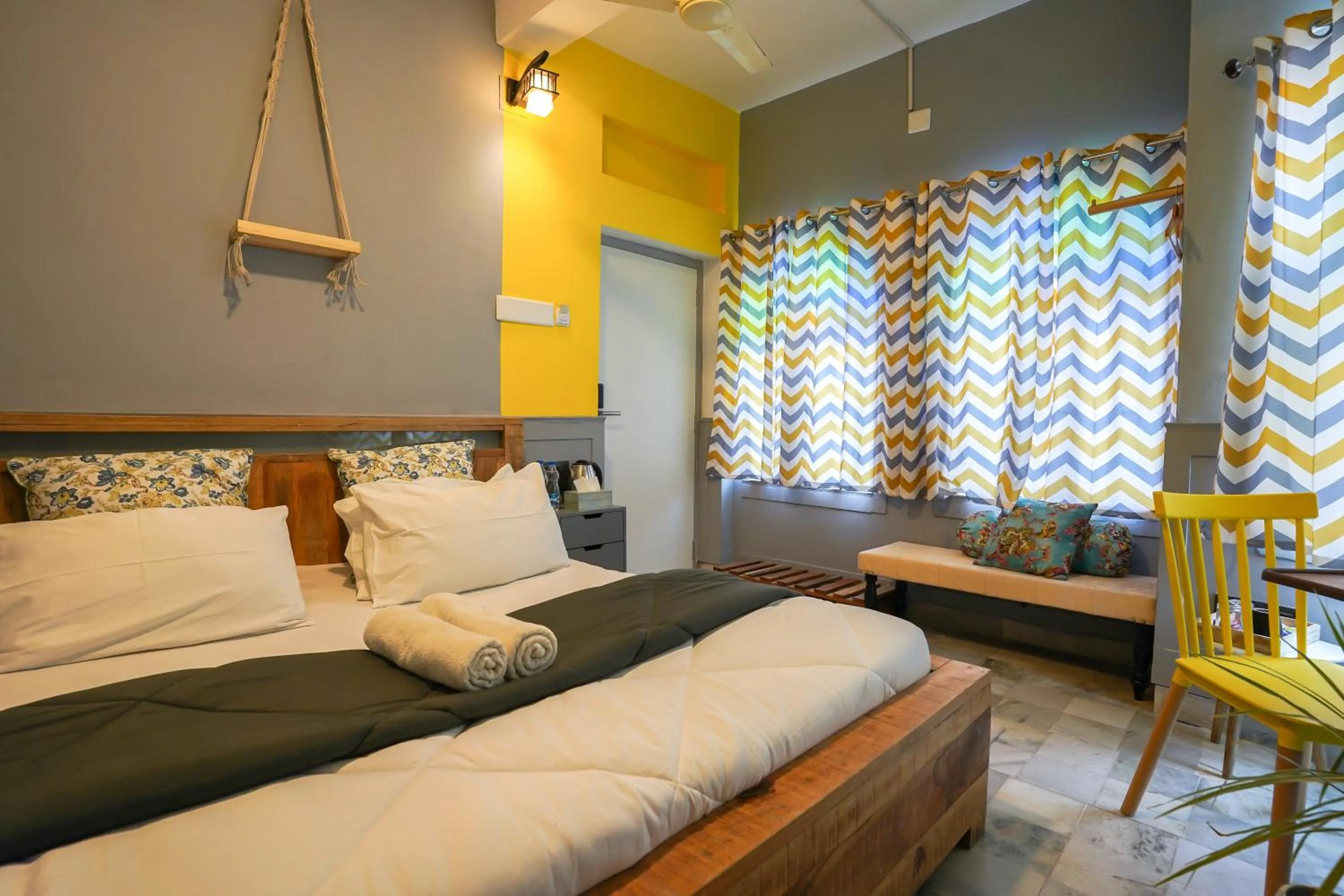 Budget Double Room (Non AC) in Moustache Udaipur