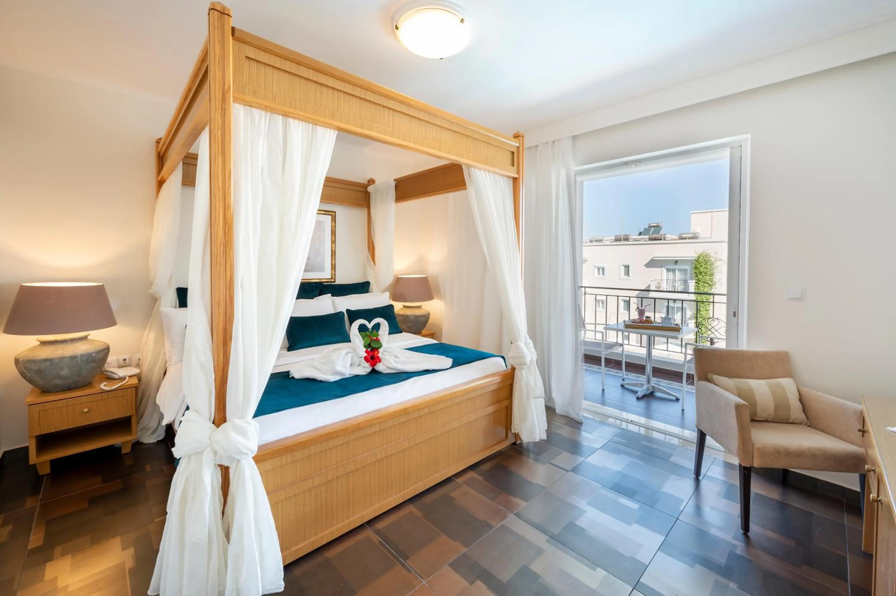 Superior King Suite in Peridis Family Resort