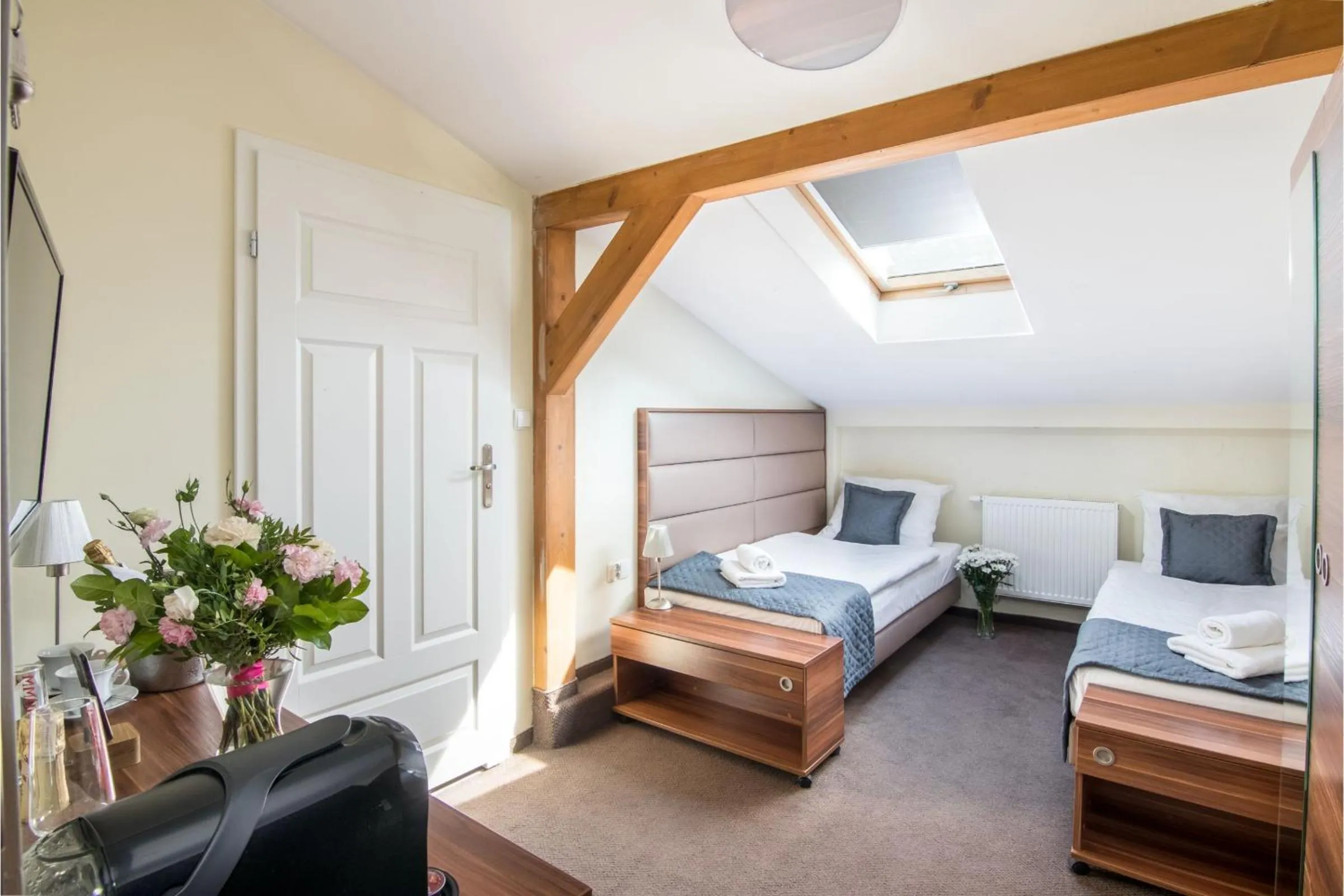 Standard Twin Room in Aparthotel Old Town