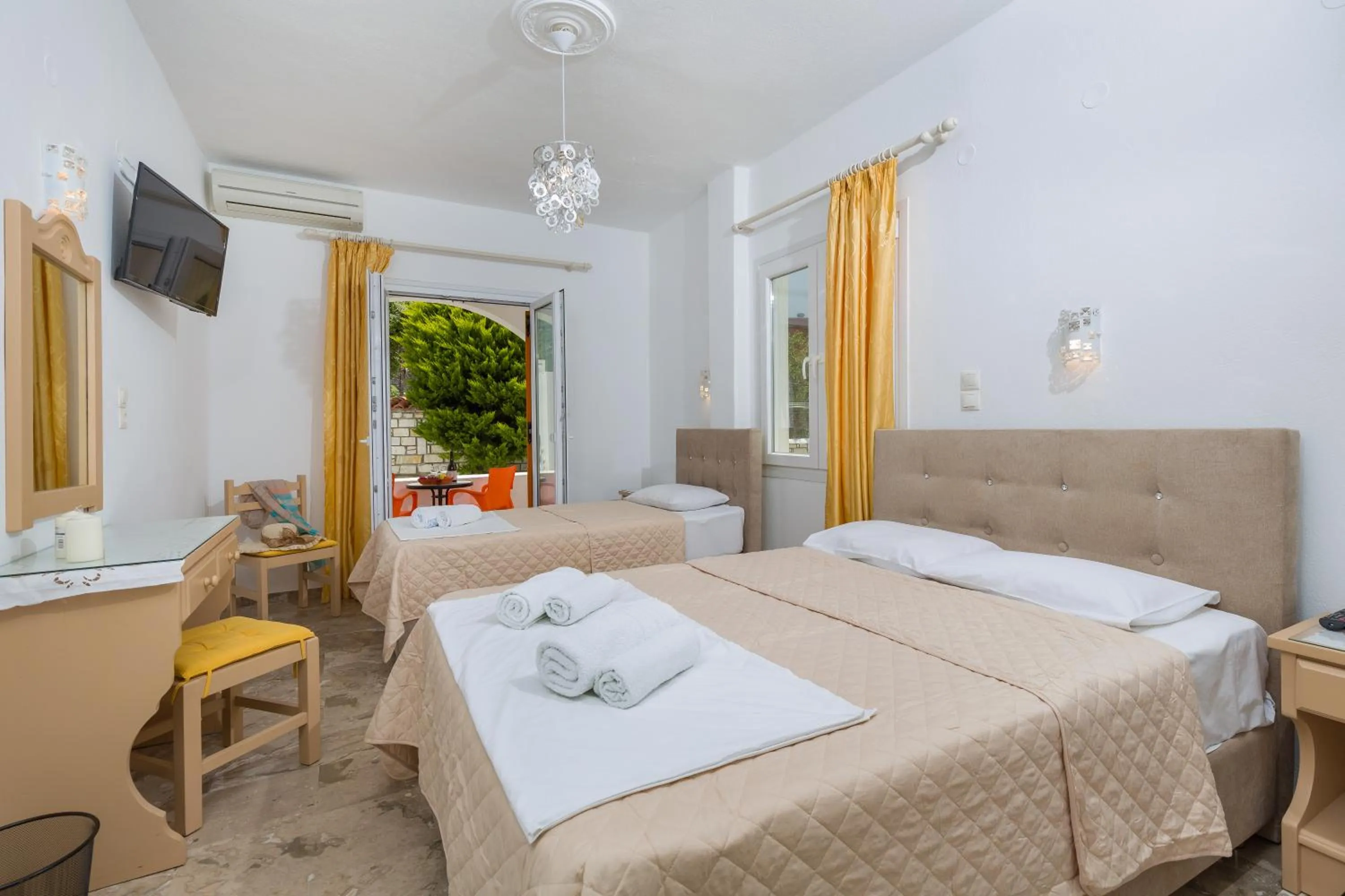 Triple Room in Vassiliki Rooms