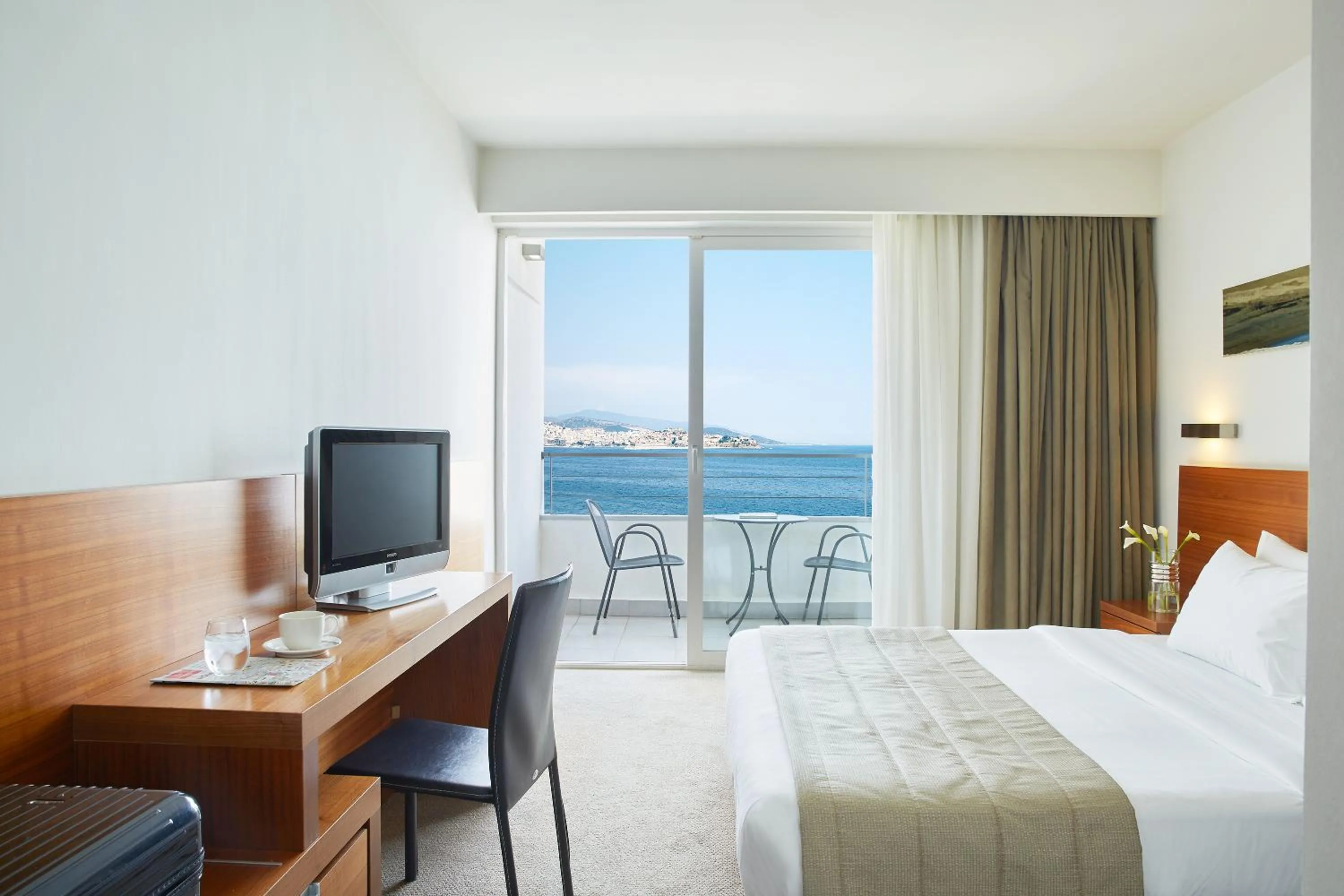 Superior Double or Twin Room with Sea View in Lucy Hotel