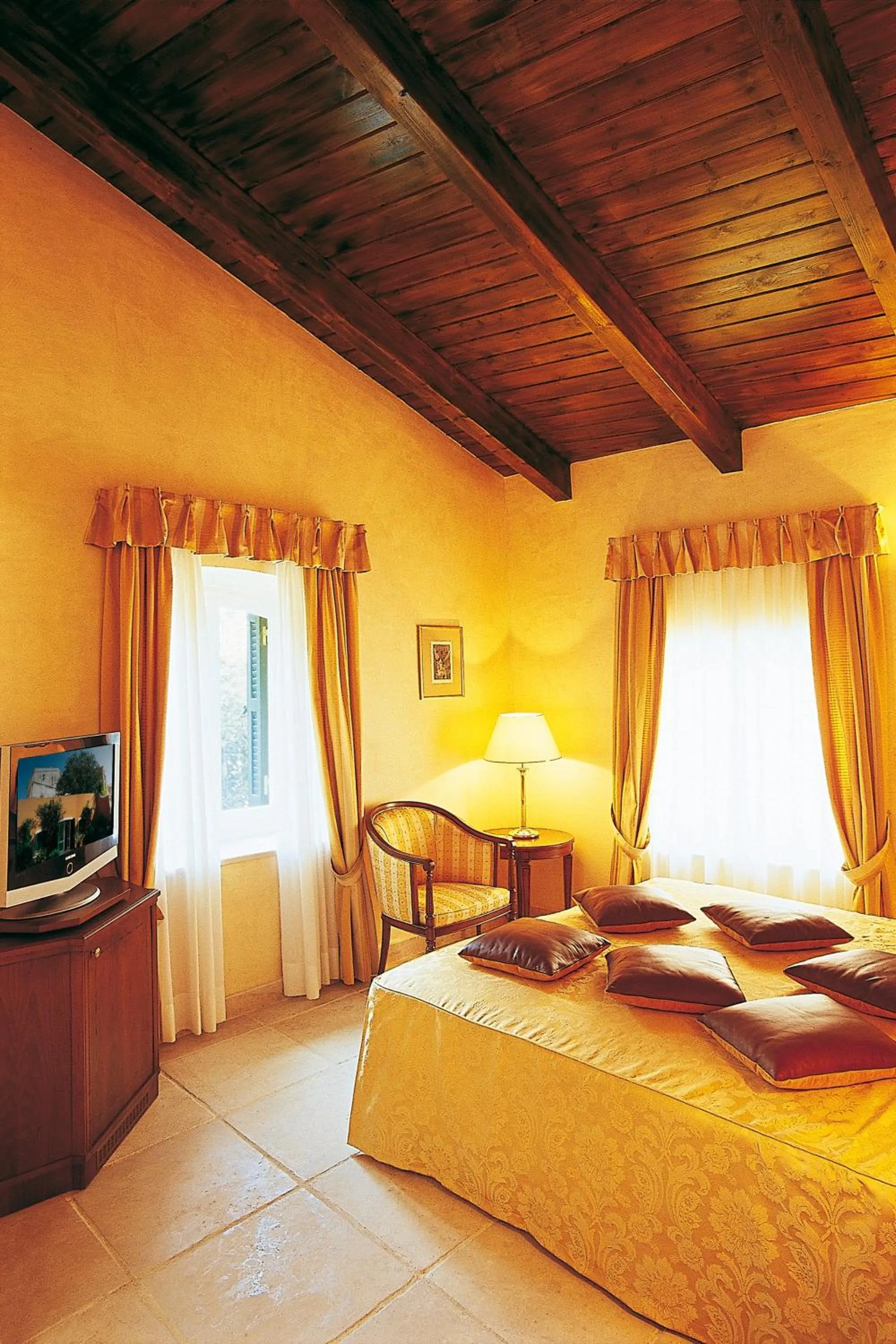 Suite with Fortress View in Siora Vittoria Boutique Hotel