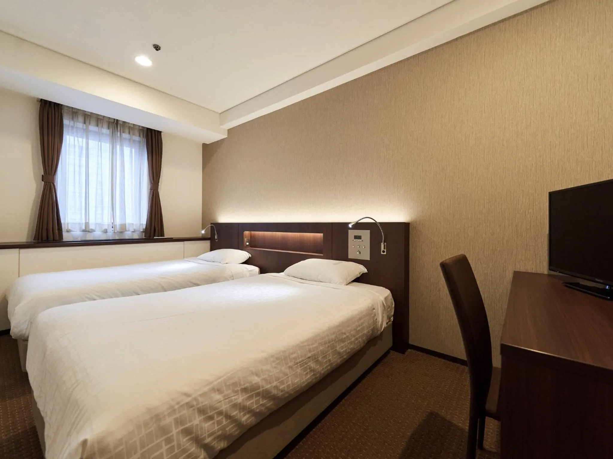 Casual Twin Room - single occupancy - Non-Smoking in Princess Garden Hotel