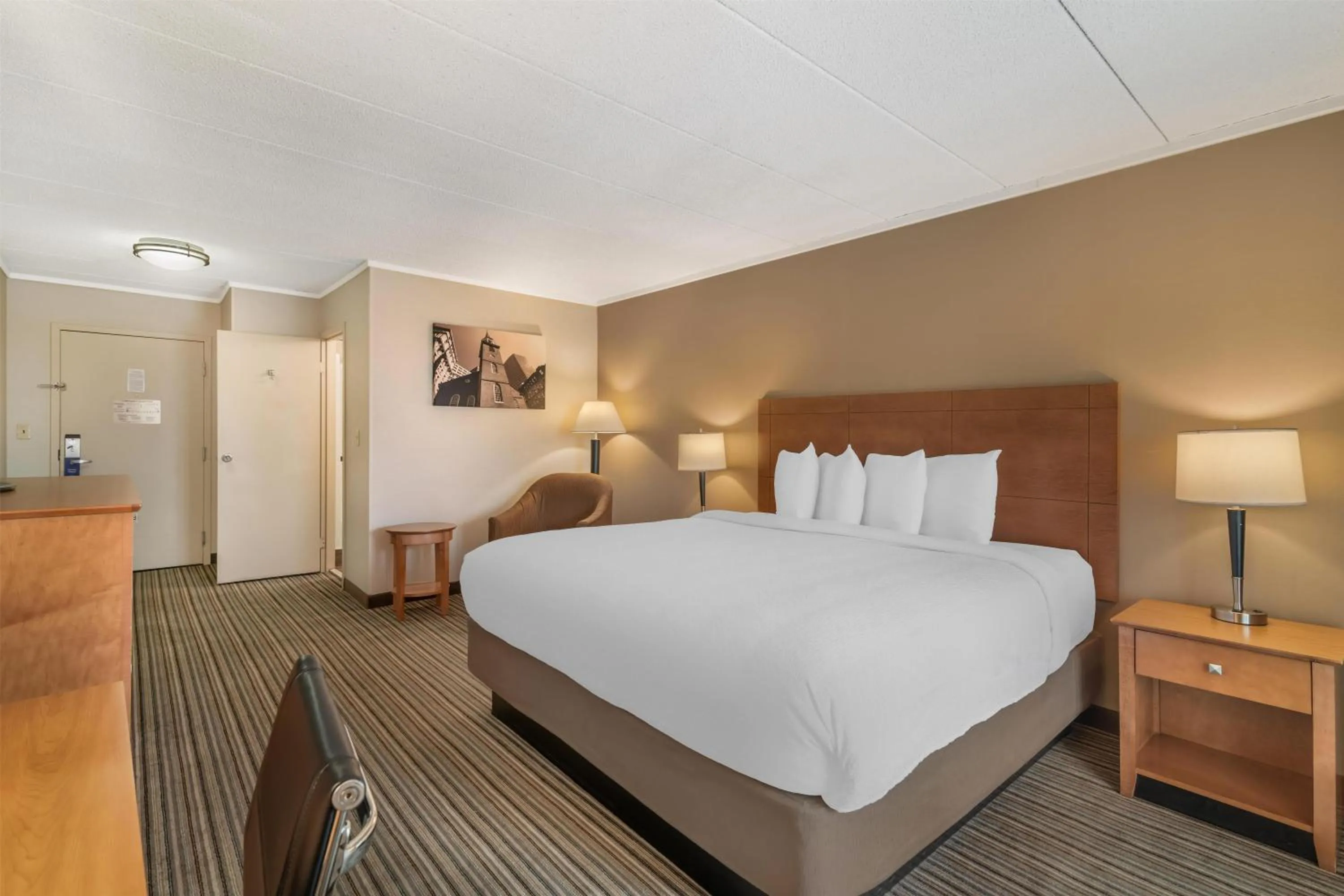 King Room with Balcony - Non-Smoking in Best Western Plus Waltham Boston