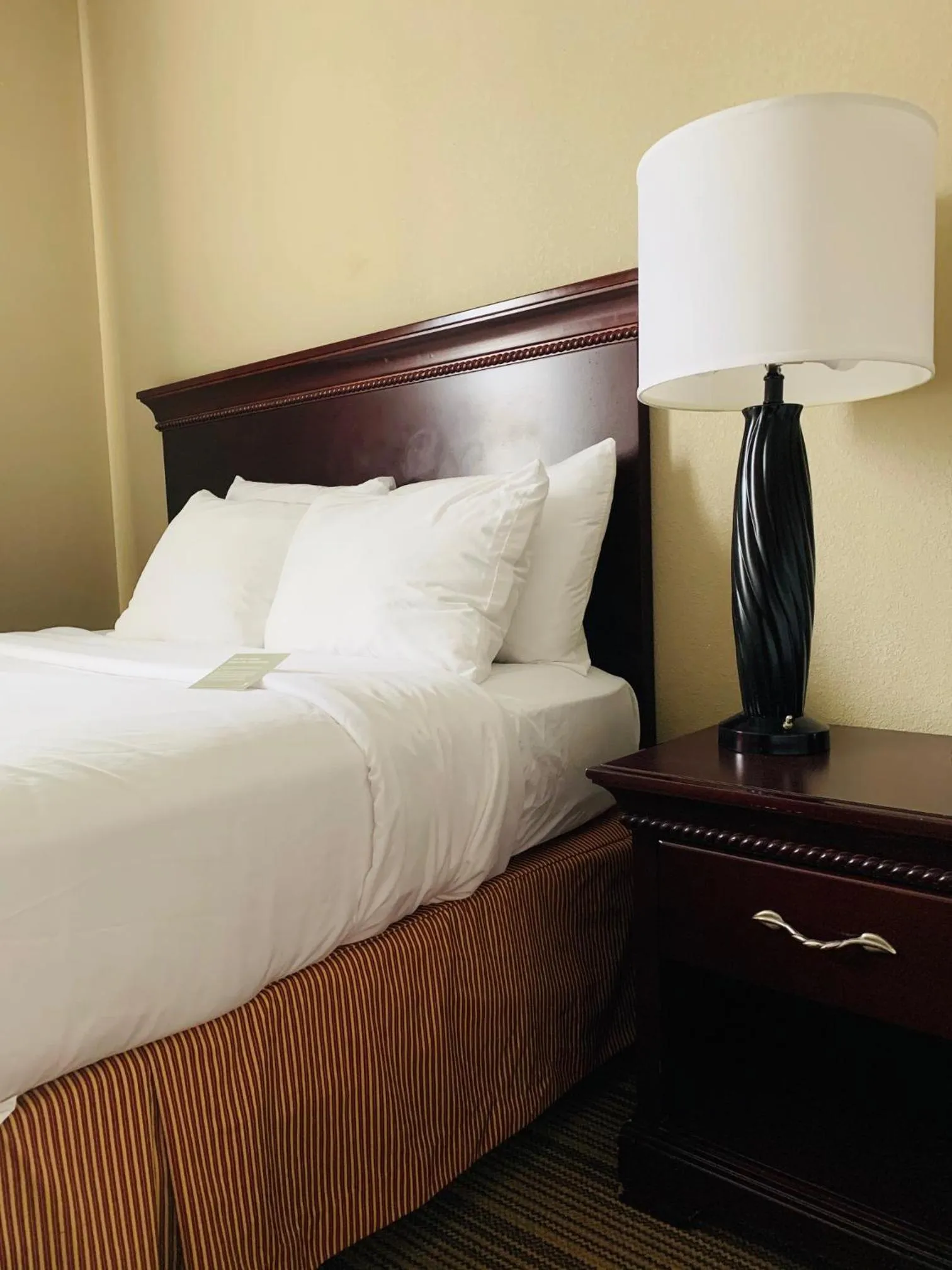 Queen Room with Two Queen Beds and Roll-In Shower - Non-Smoking in Country Inn & Suites by Radisson, Ithaca, NY