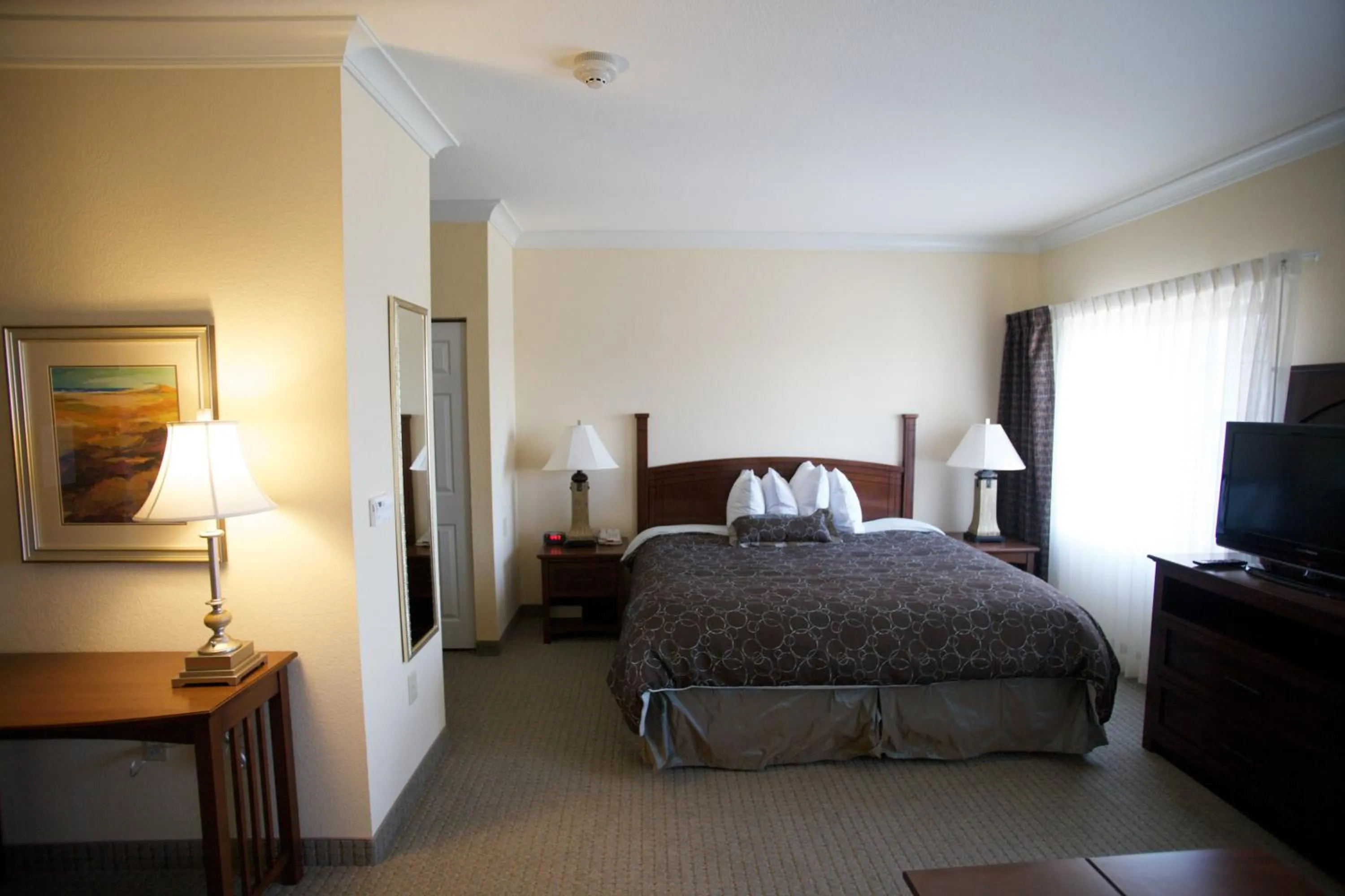 Deluxe Suite - Mobility Accessible - Non-Smoking in Staybridge Suites San Antonio Sea World by IHG