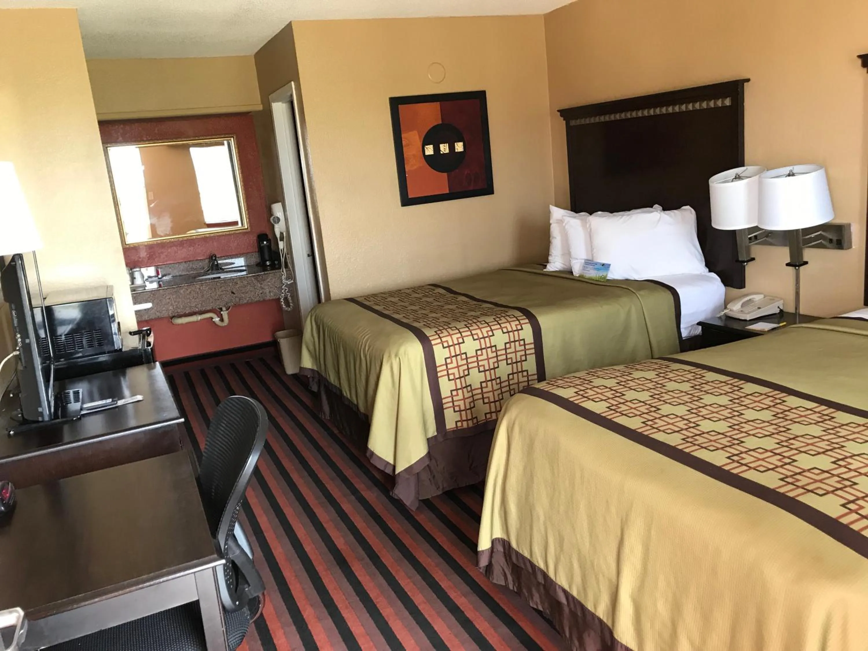 Double Room with Two Double Beds - Smoking in Days Inn by Wyndham Corpus Christi Beach