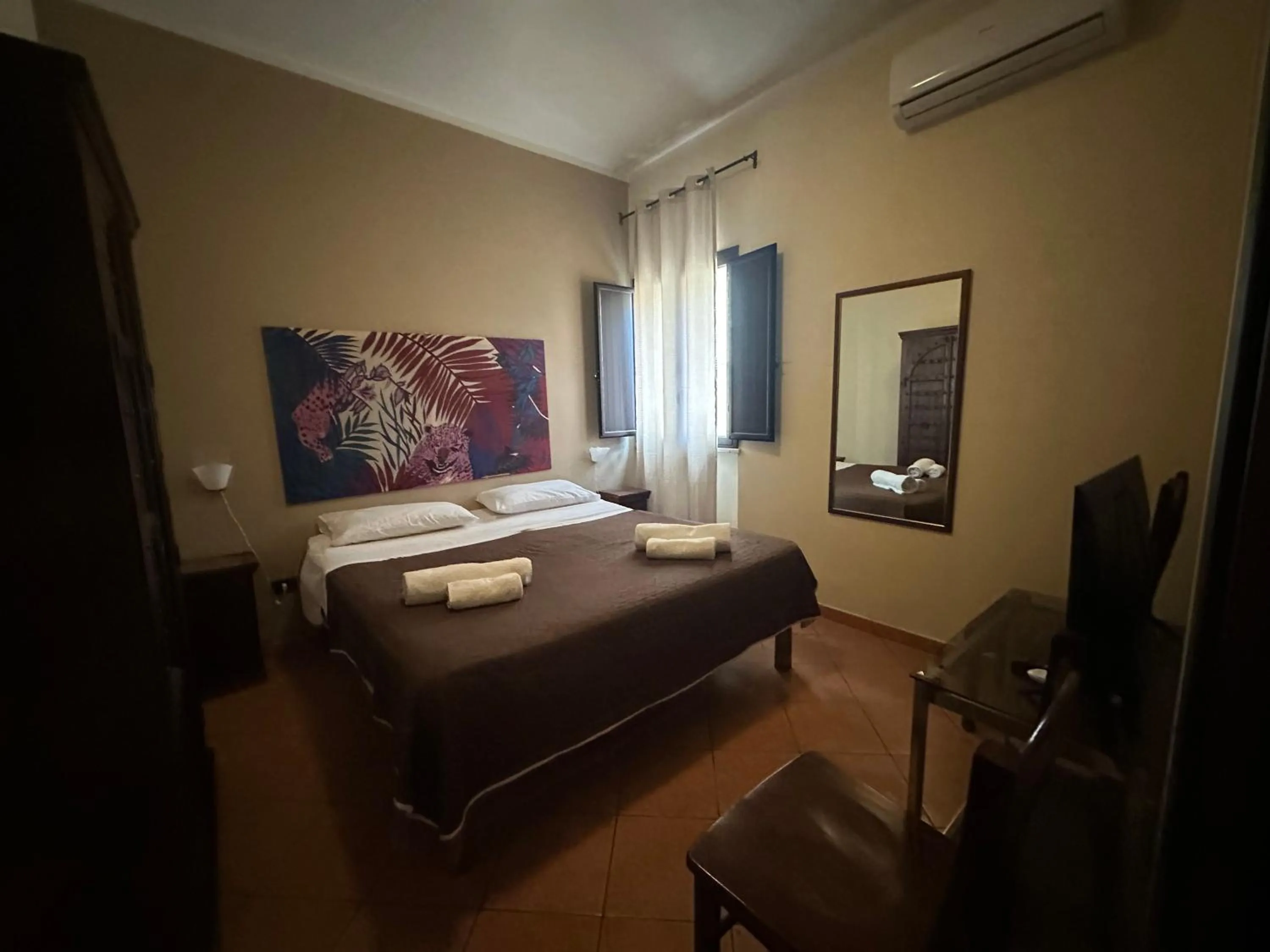 Junior Suite in Art Lincoln